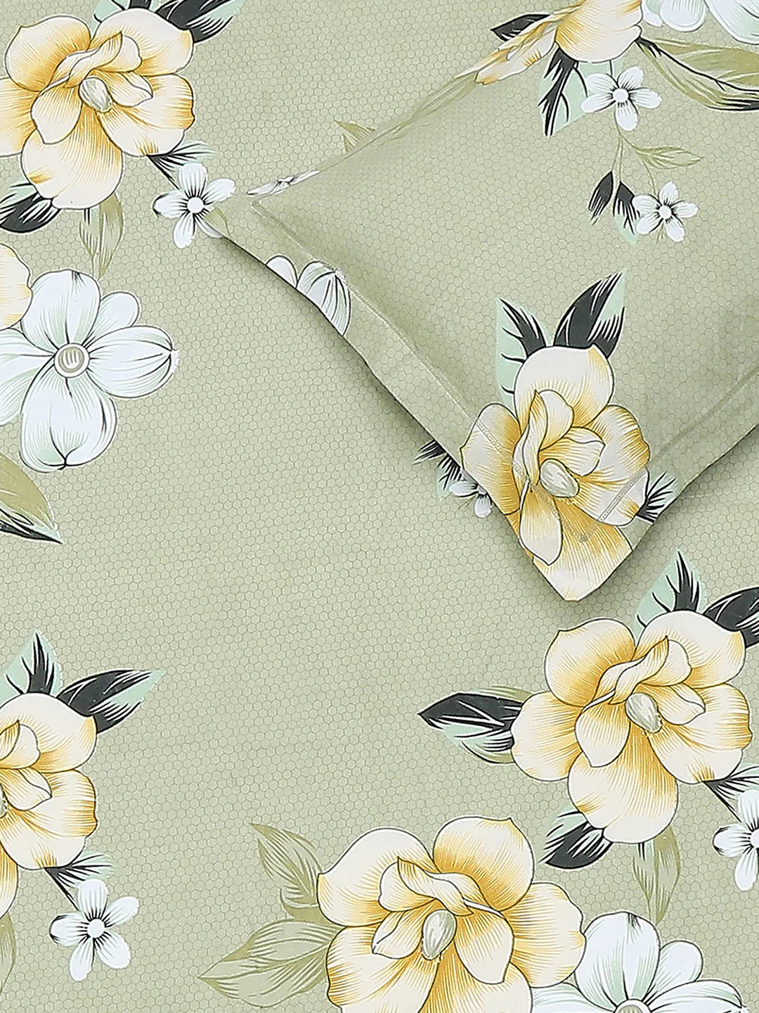 120 GSM Polyester Queen Size 1 Bedsheet with 2 Pillow Covers (Occasion) - Image 5