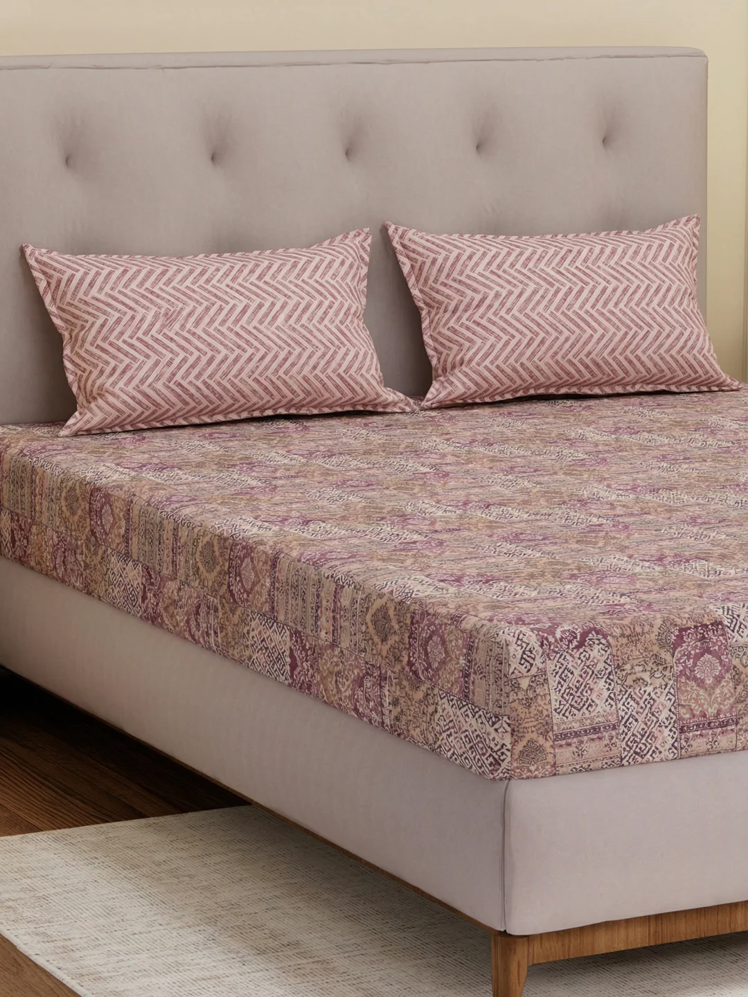 MOCA by Monte Carlo 120 TC Polycotton Double Bed Bedsheet with 2 Pillow Covers Paradise Collection