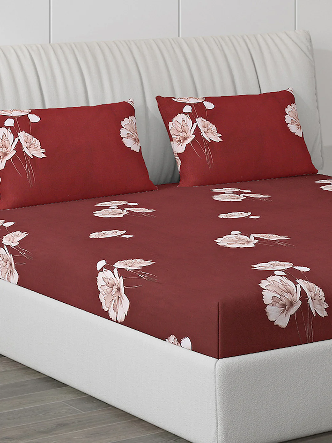 130 GSM Polyester Double Bed Bedsheet with 2 Pillow Covers - Image 5