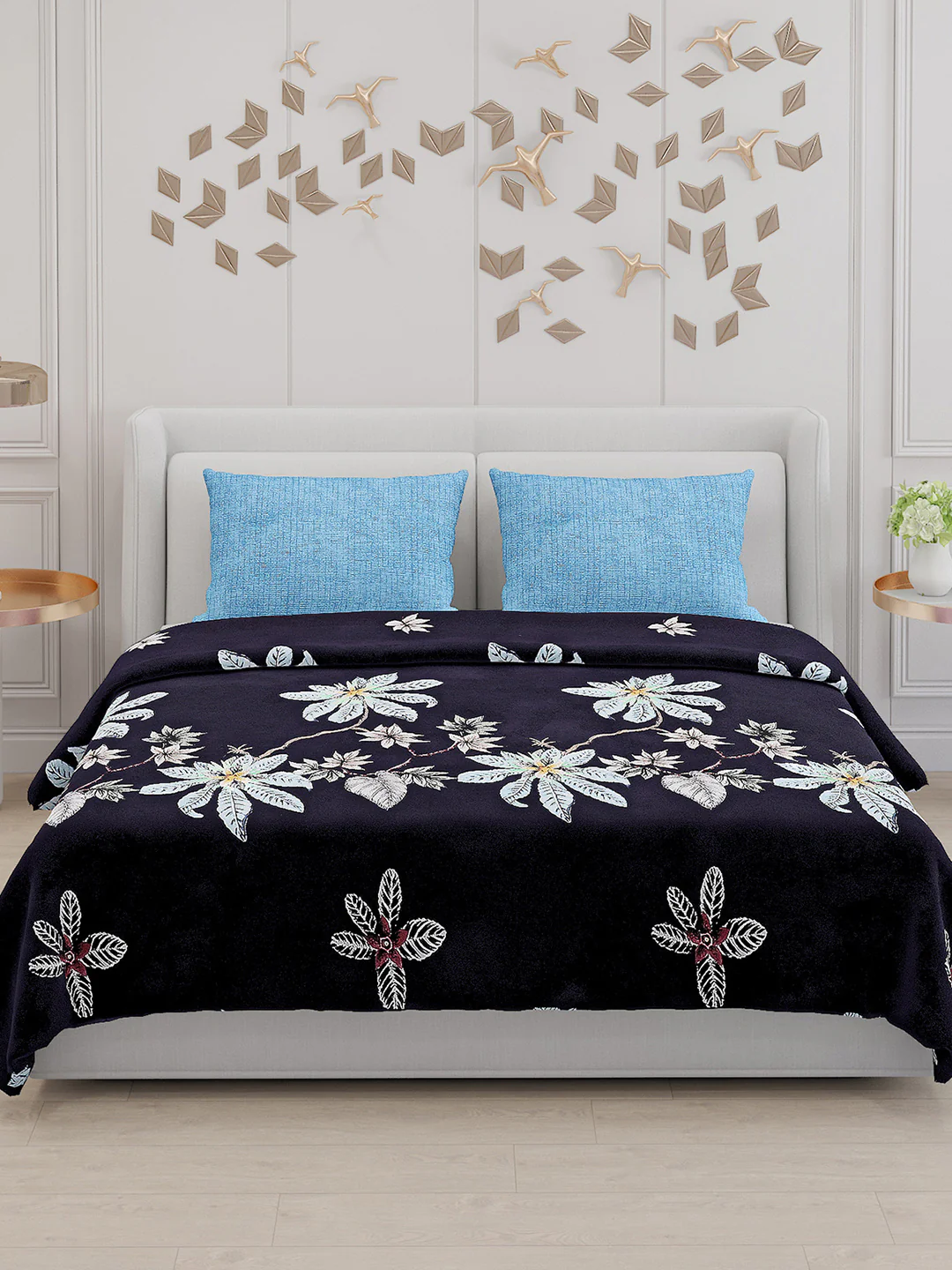 130 GSM Polyester Double Bed Bedsheet with 2 Pillow Covers - Image 3