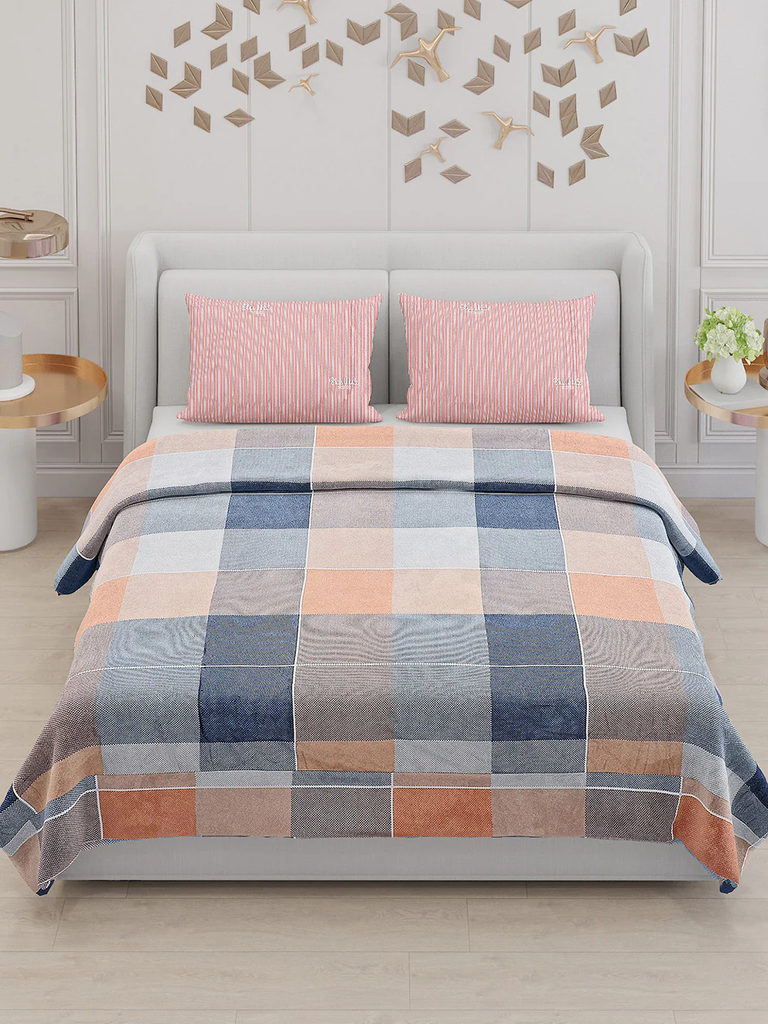 130 GSM Polyester Double Bed Bedsheet with 2 Pillow Covers - Image 2