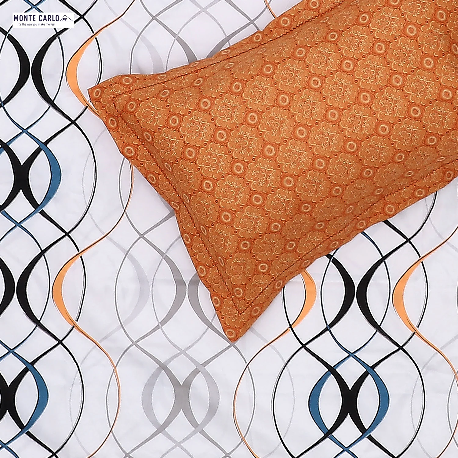 130 GSM Polyester Double Bed Bedsheet with 2 Pillow Covers - Image 6
