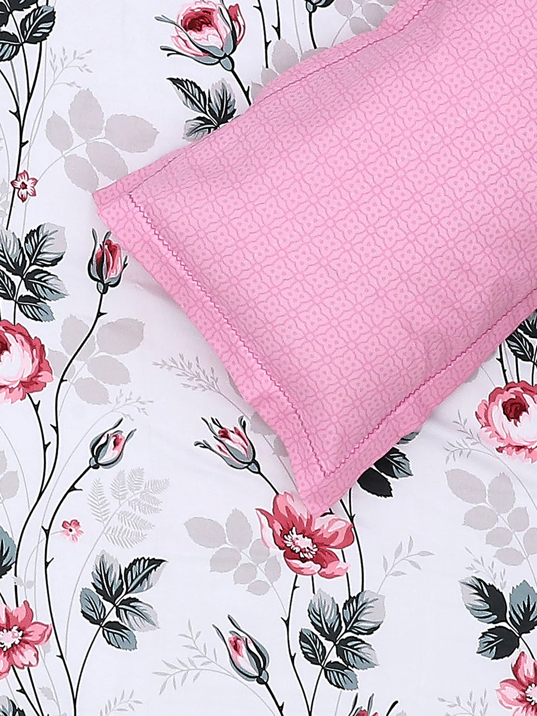 130 GSM Polyester Double Bed Bedsheet with 2 Pillow Covers - Image 6