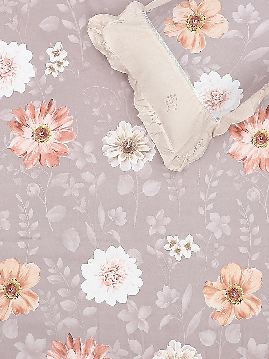 130 GSM Polyester Double Bed Bedsheet with 2 Pillow Covers - Image 6