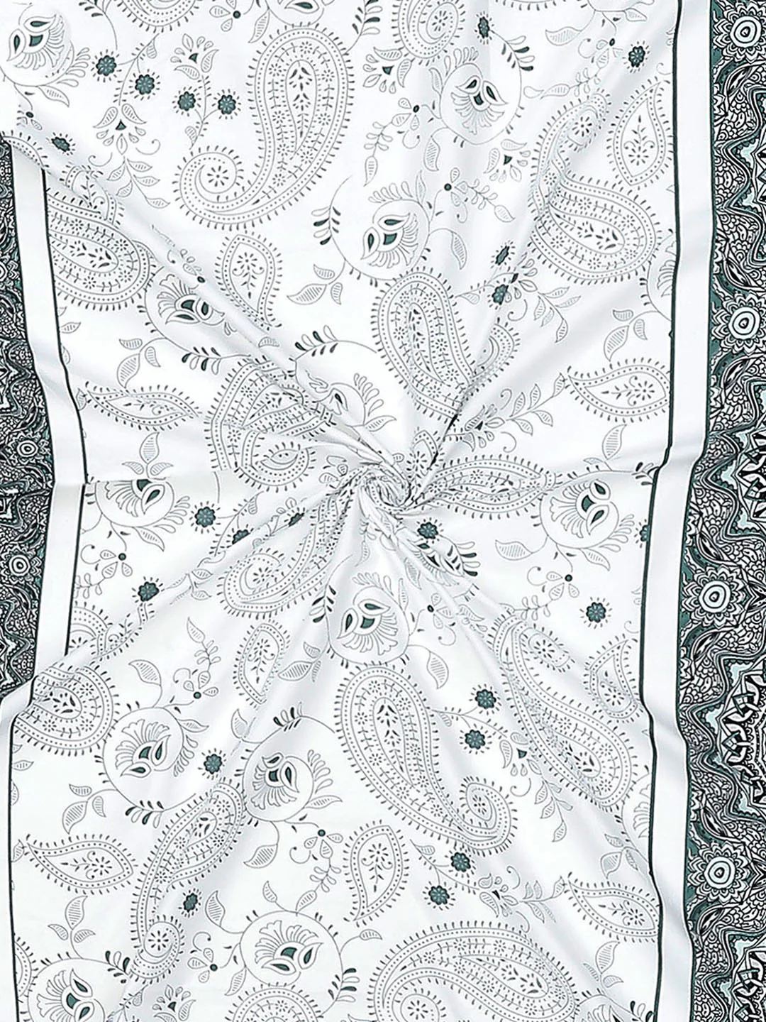 130 GSM Polyester Double Bed Bedsheet with 2 Pillow Covers - Image 9