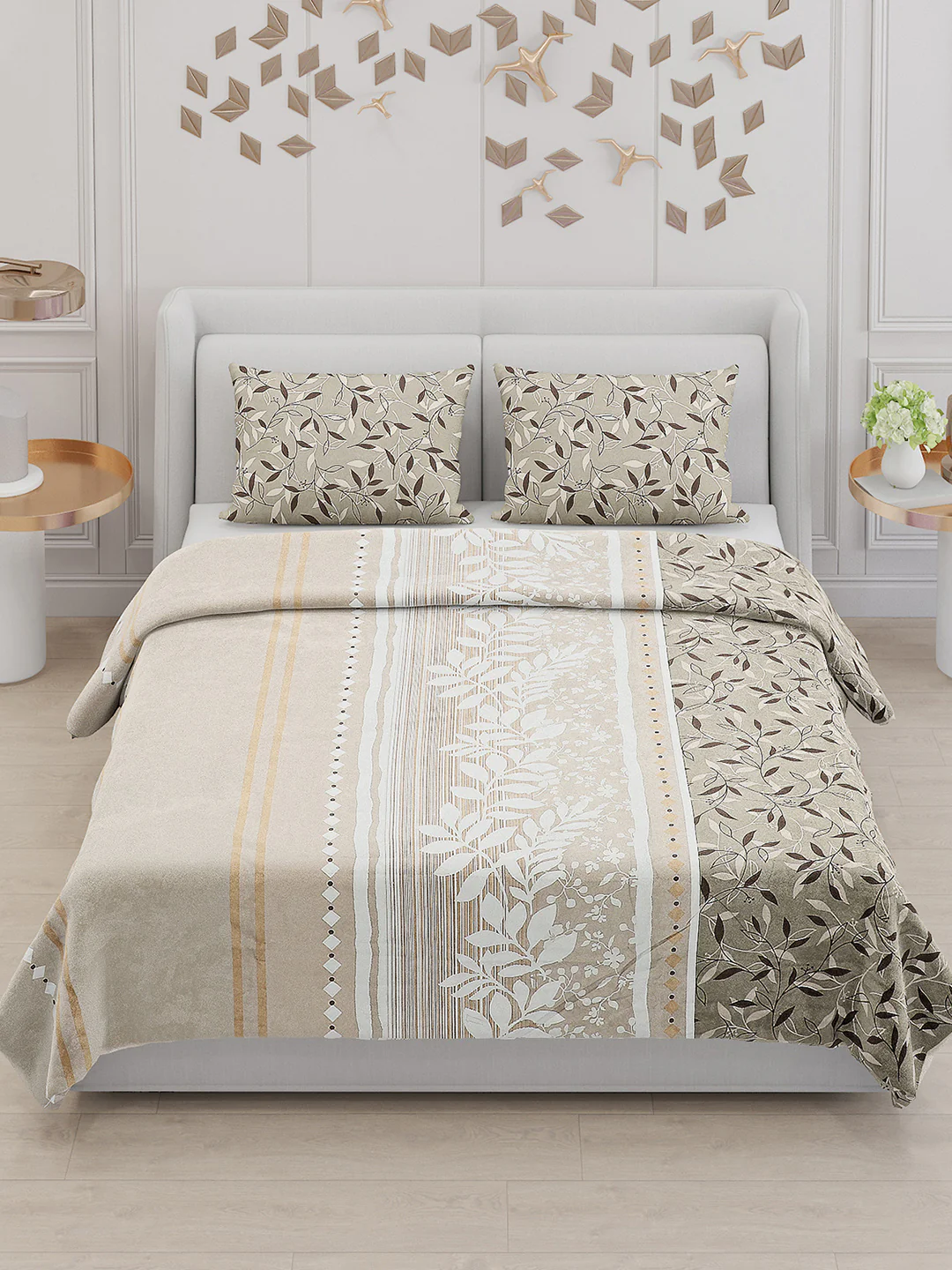 130 GSM Polyester Double Bed Bedsheet with 2 Pillow Covers - Image 2