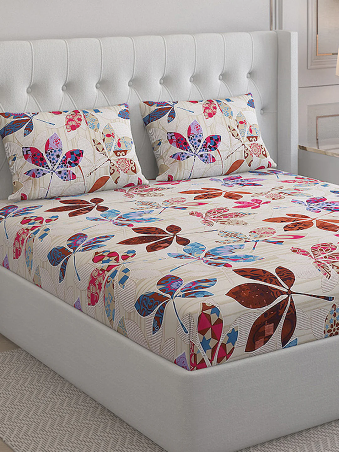130 GSM  Polyester Double Bed Bedsheet with 2 Pillow Covers - Image 5