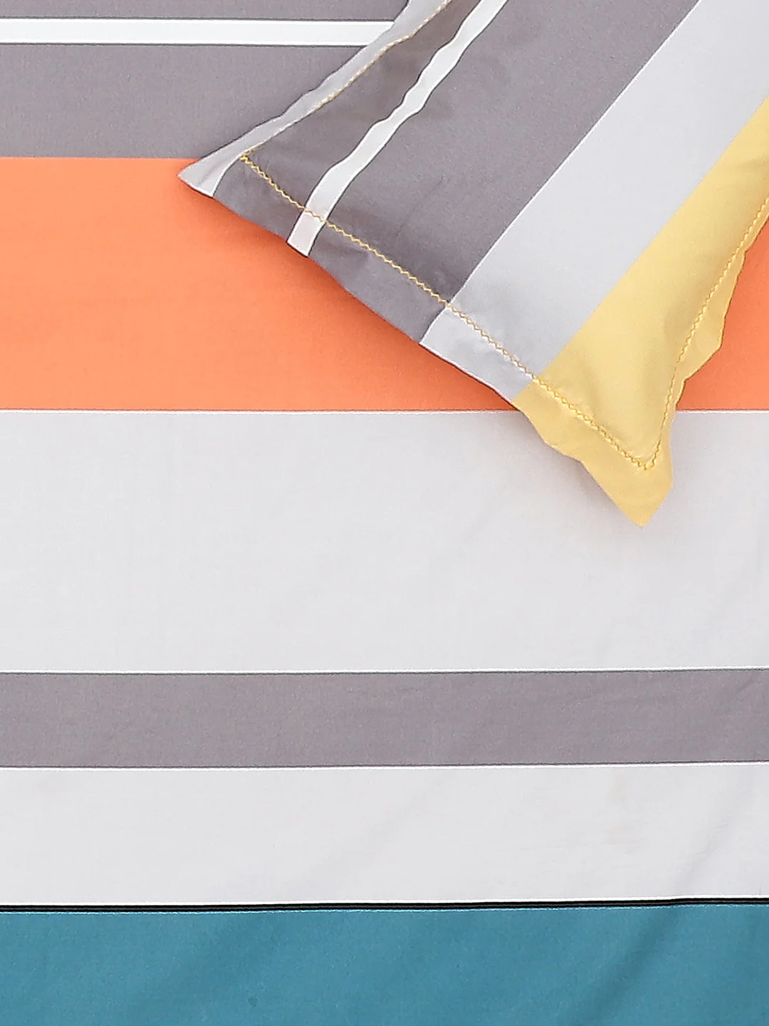 130 GSM Polyester Double Bed Bedsheet with 2 Pillow Covers - Image 6