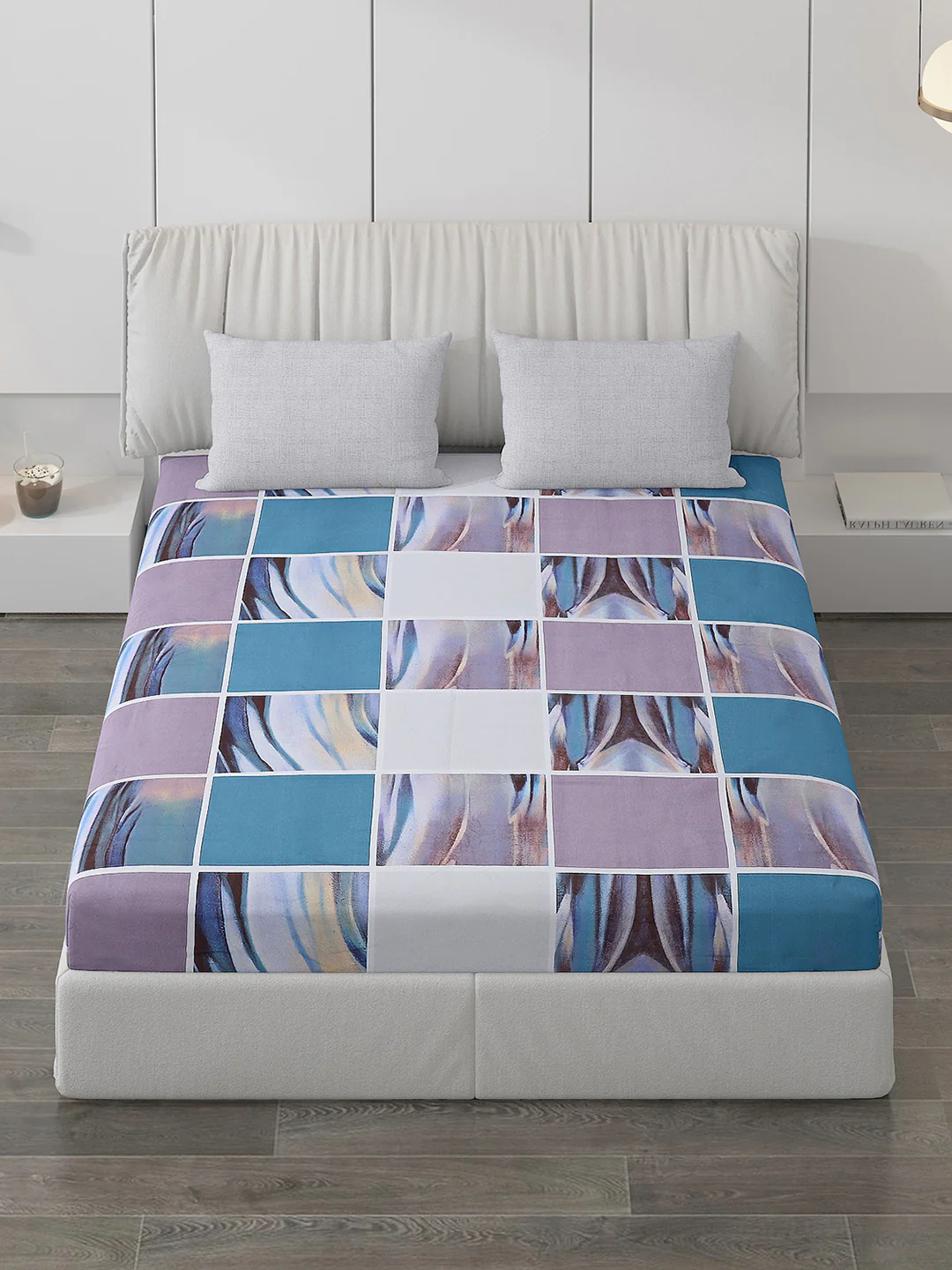 130 GSM Polyester Double Bed Bedsheet with 2 Pillow Covers - Image 2