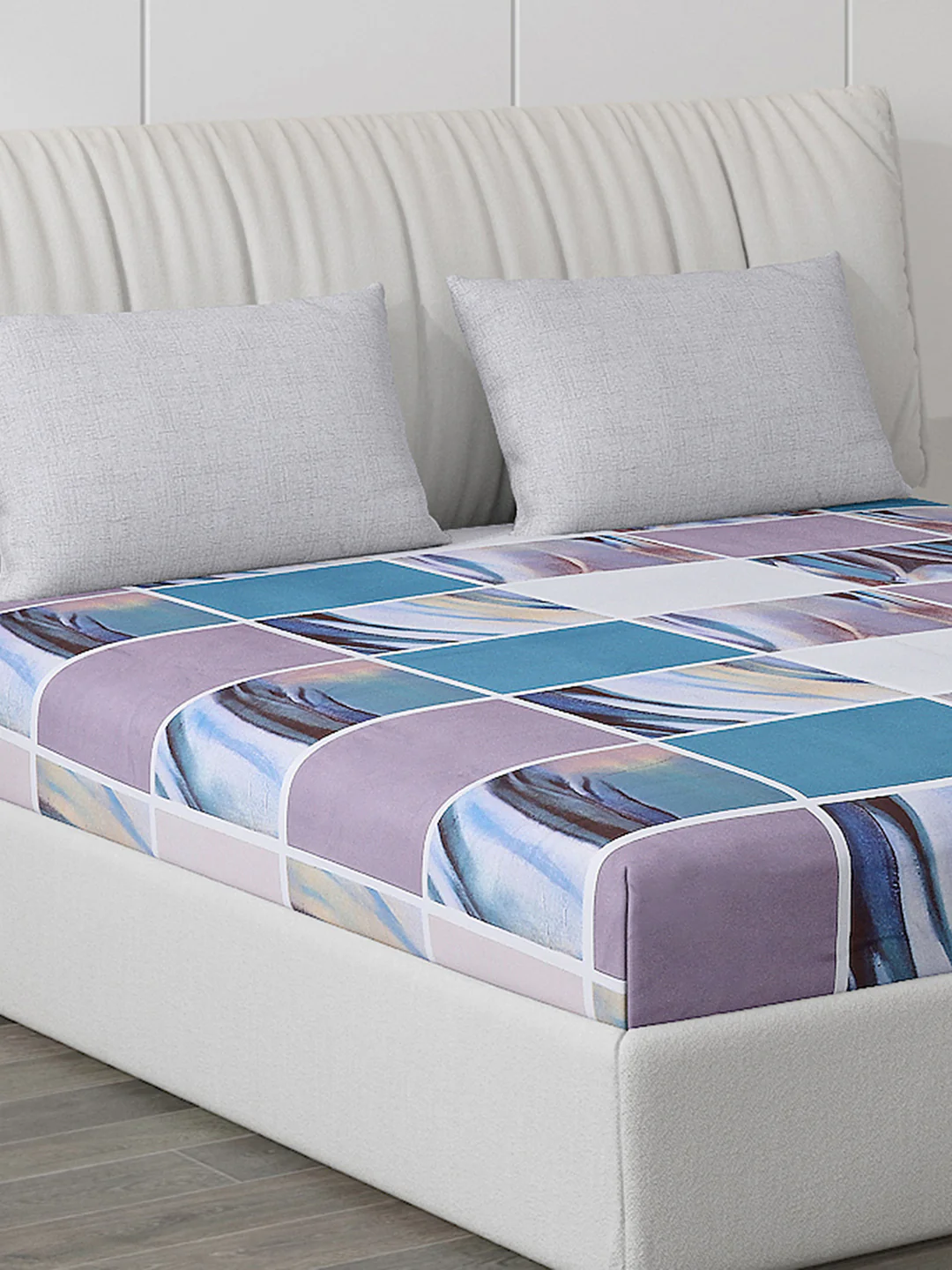130 GSM Polyester Double Bed Bedsheet with 2 Pillow Covers - Image 5