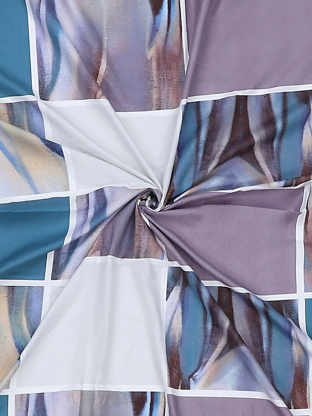 130 GSM Polyester Double Bed Bedsheet with 2 Pillow Covers - Image 9