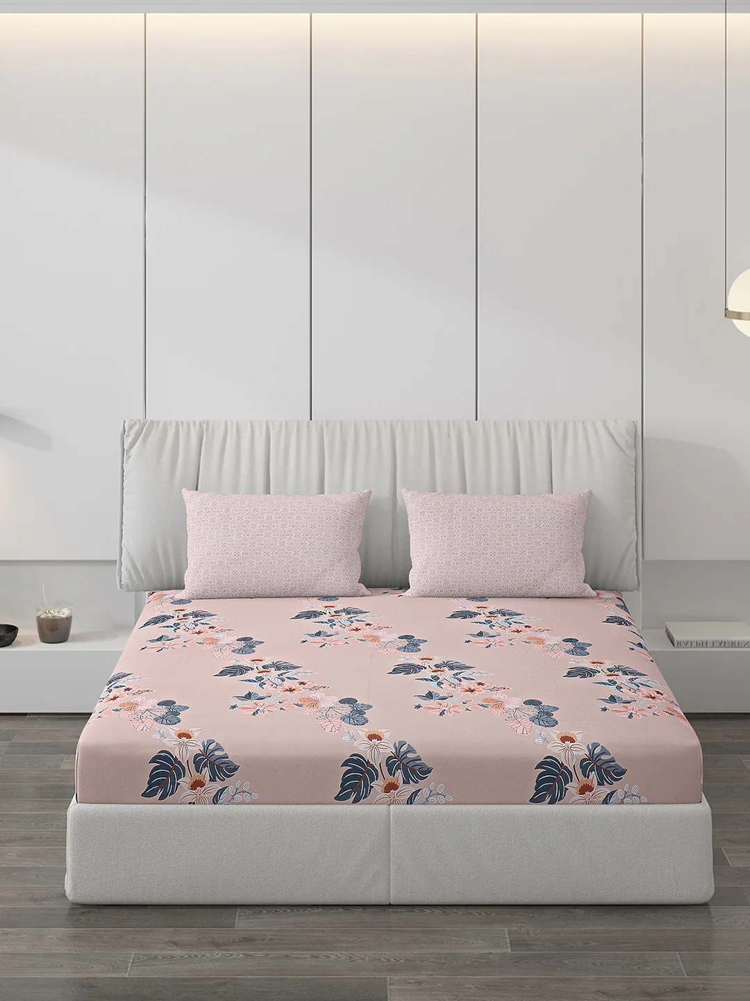 130 GSM Polyester Double Bed Bedsheet with 2 Pillow Covers - Image 3