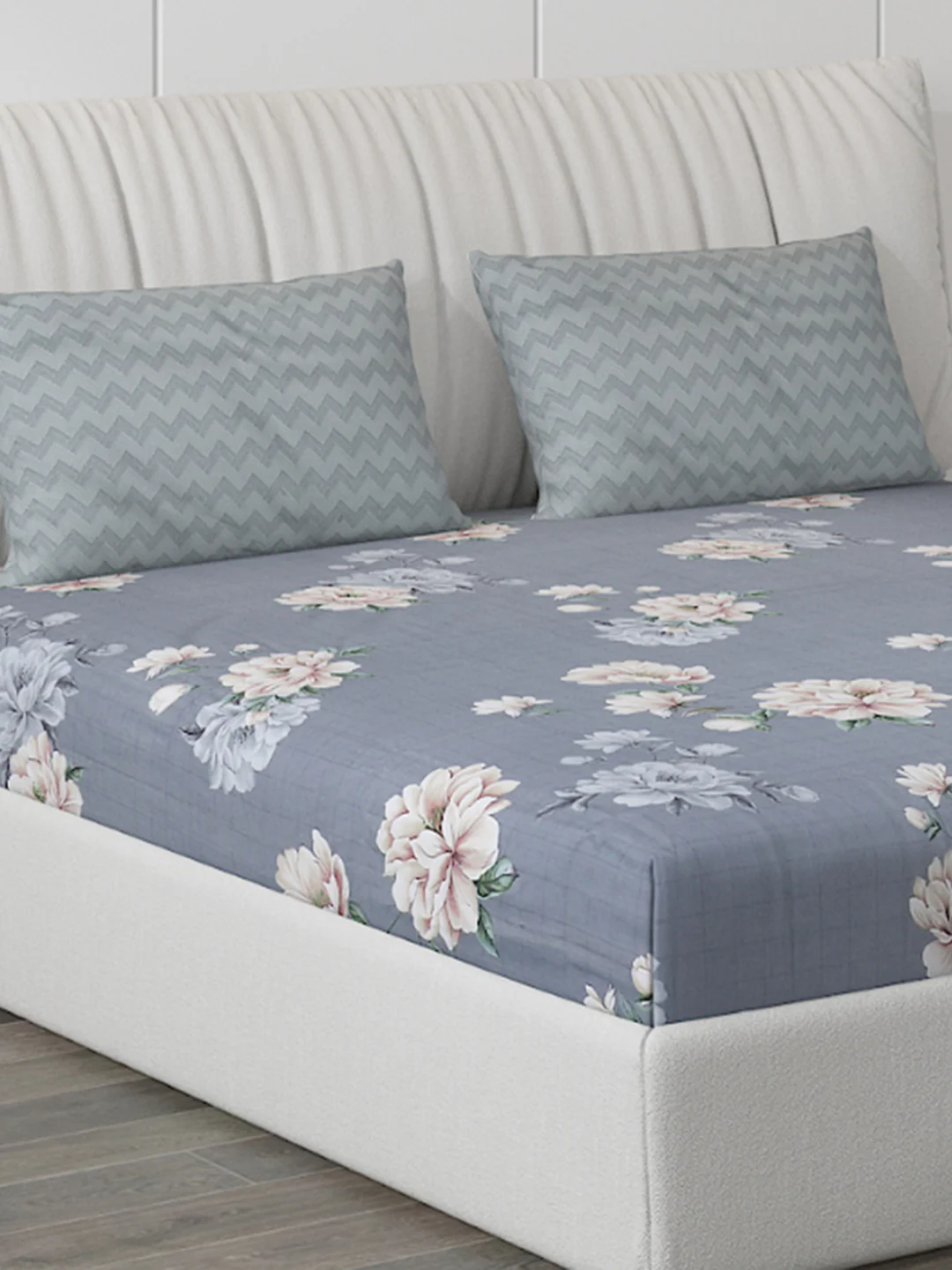 130 GSM Polyester Double Bed Bedsheet with 2 Pillow Covers - Image 5