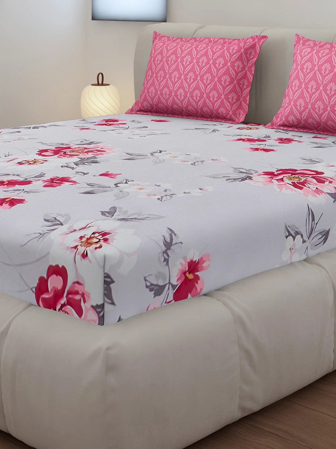 130 GSM Polyester King Size 1 Bedsheet with 2 Pillow Covers (Stanley) - Image 4