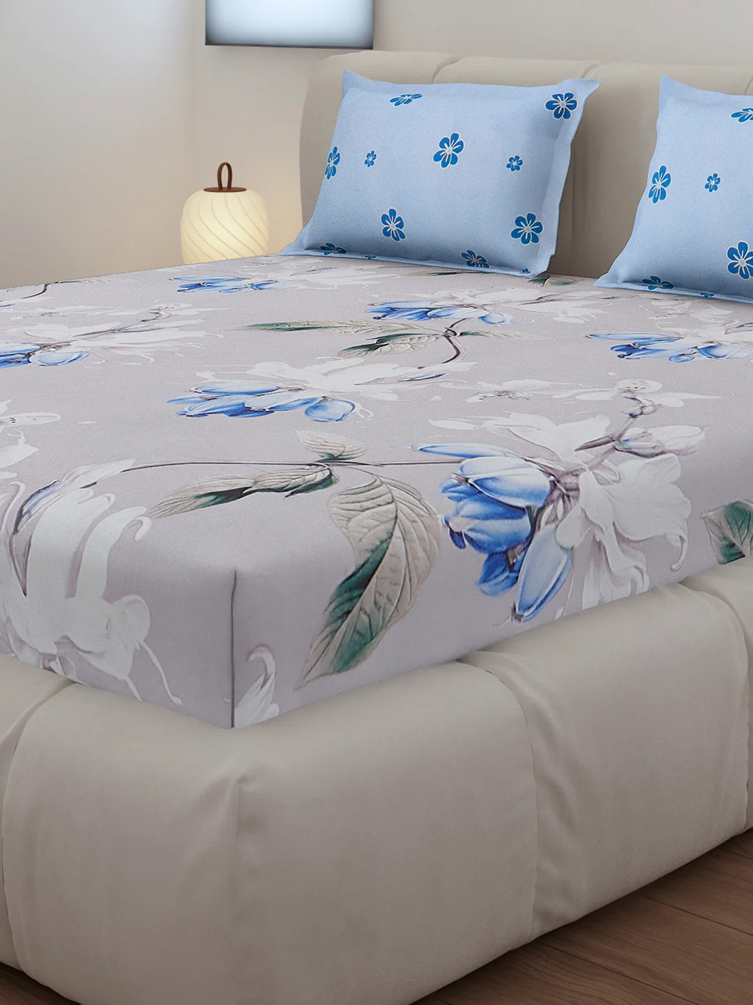 130 GSM Polyester King Size 1 Bedsheet with 2 Pillow Covers (Stanley) - Image 4