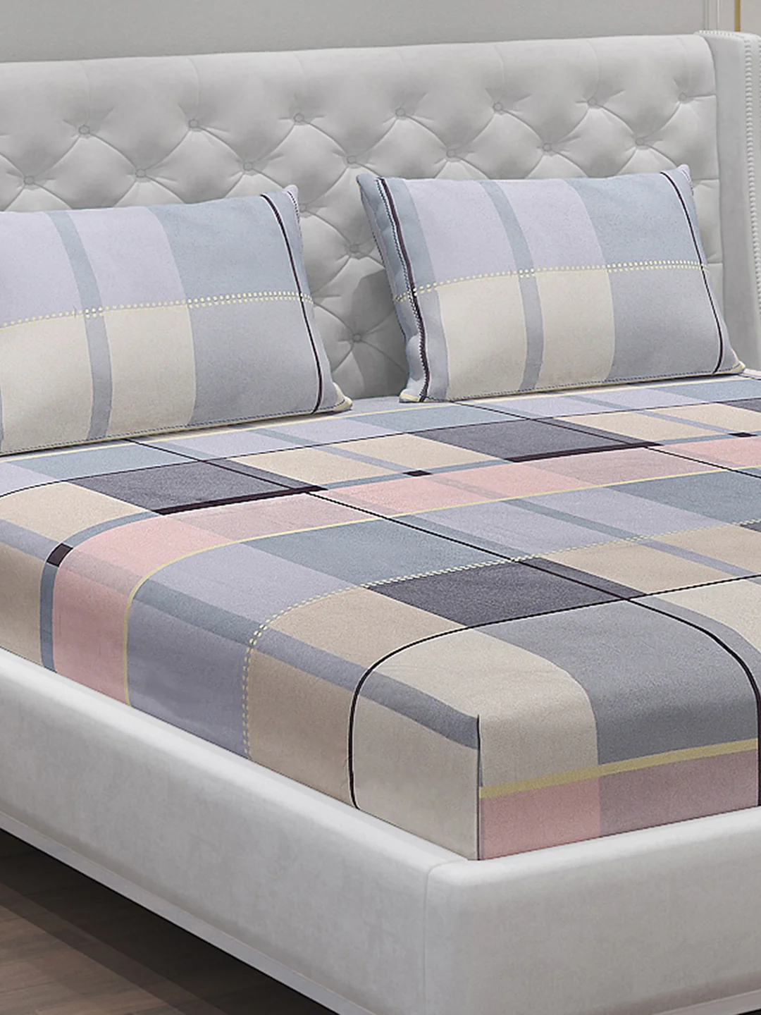 140 GSM Polyester Double Bed Bedsheet with 2 Pillow Covers - Image 5