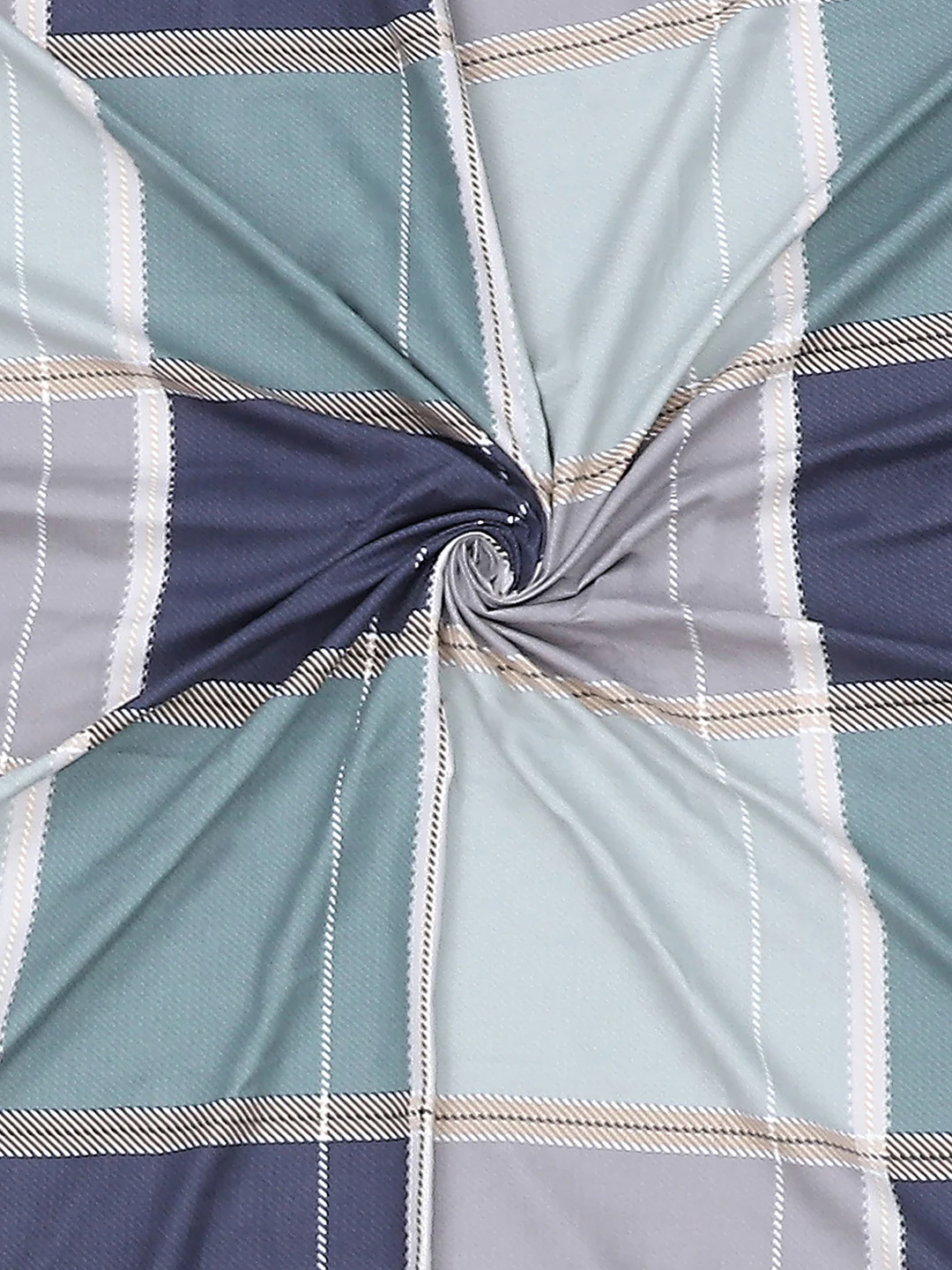 140 GSM Polyester Double Bed Bedsheet with 2 Pillow Covers - Image 9