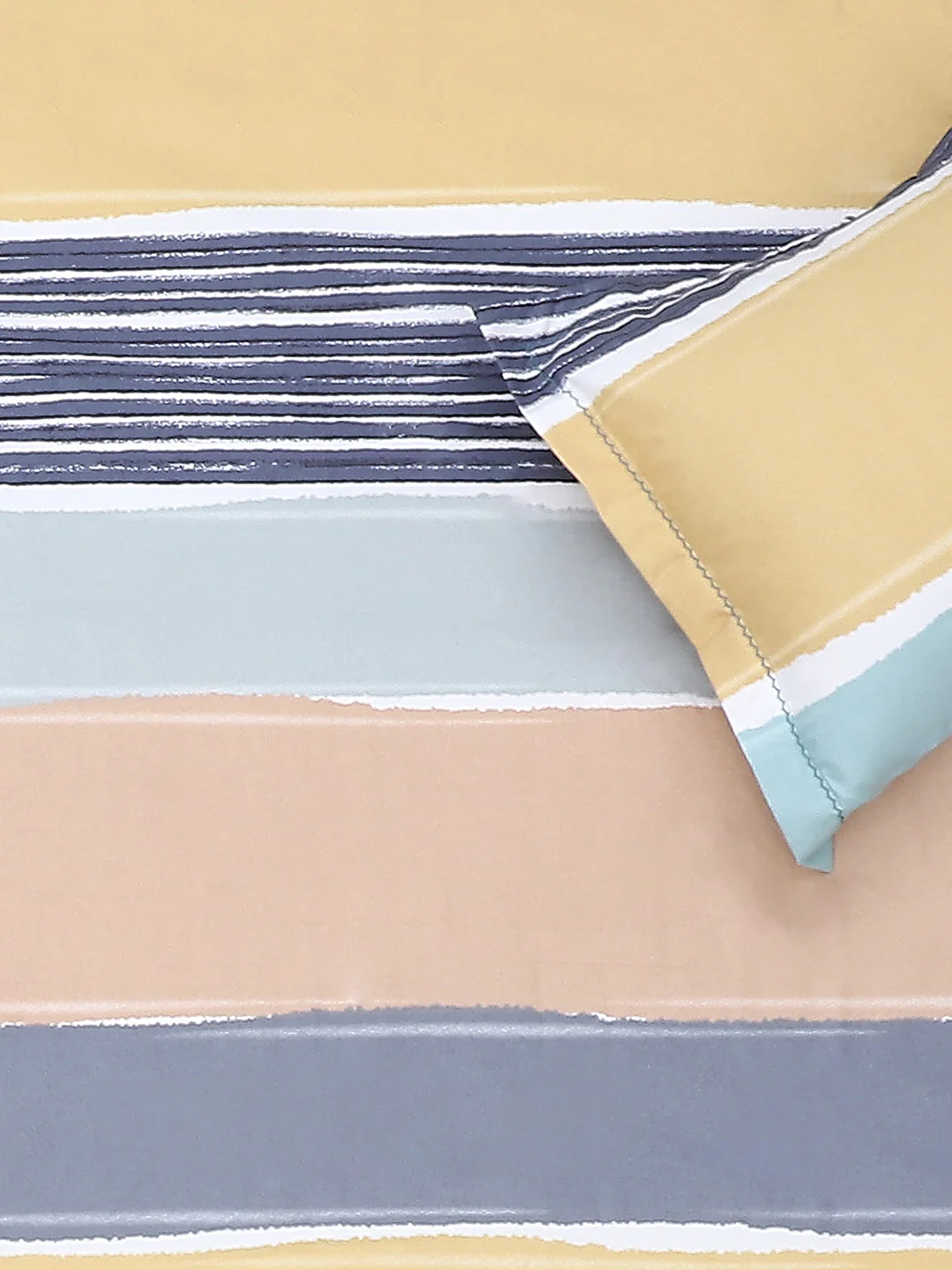 140 GSM Polyester Double Bed Bedsheet with 2 Pillow Covers - Image 6