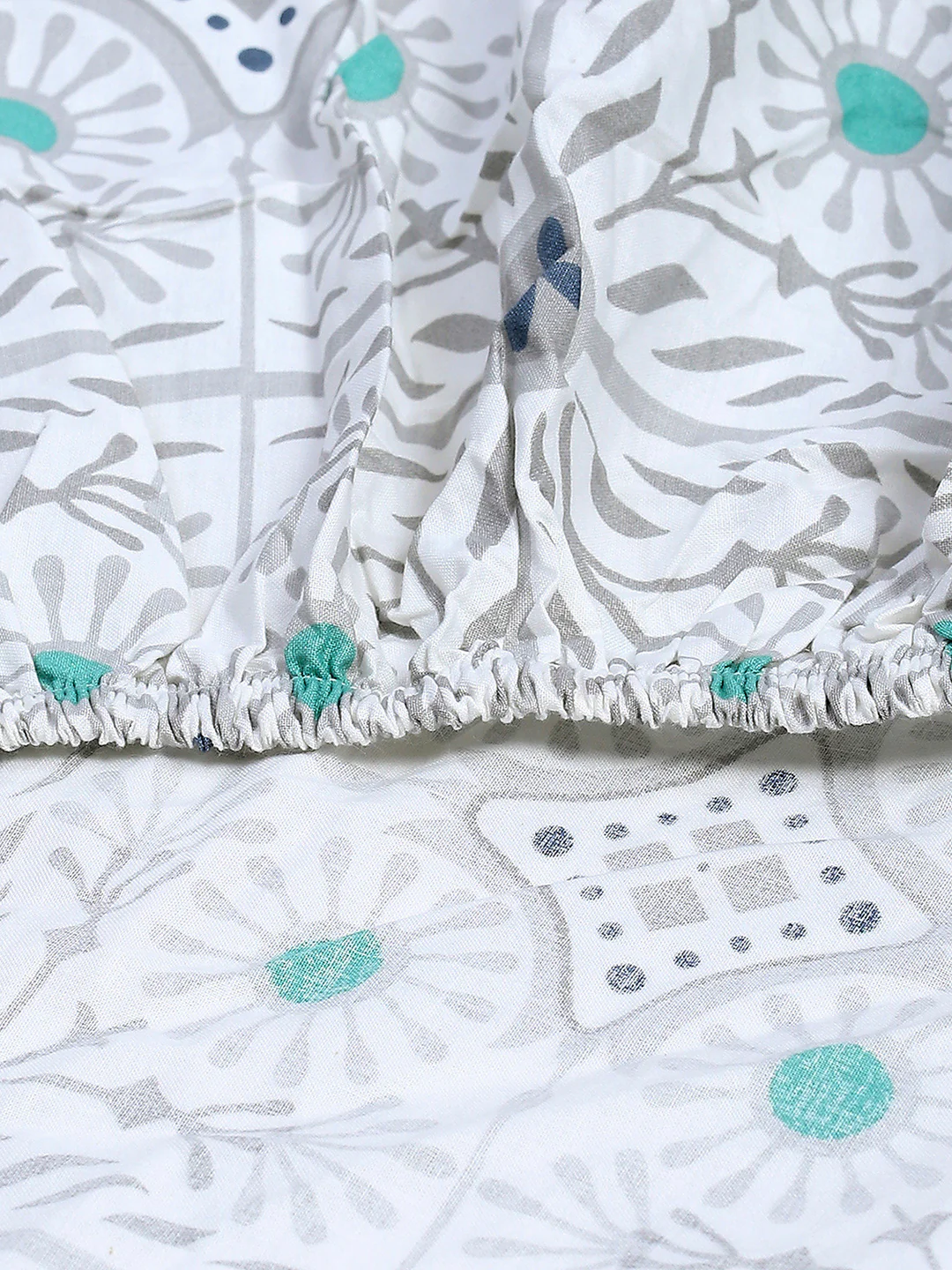 144 TC Cotton Double Bed 1 Fitted Bedsheet with 2 Pillow Cover (Solstice) - Image 9