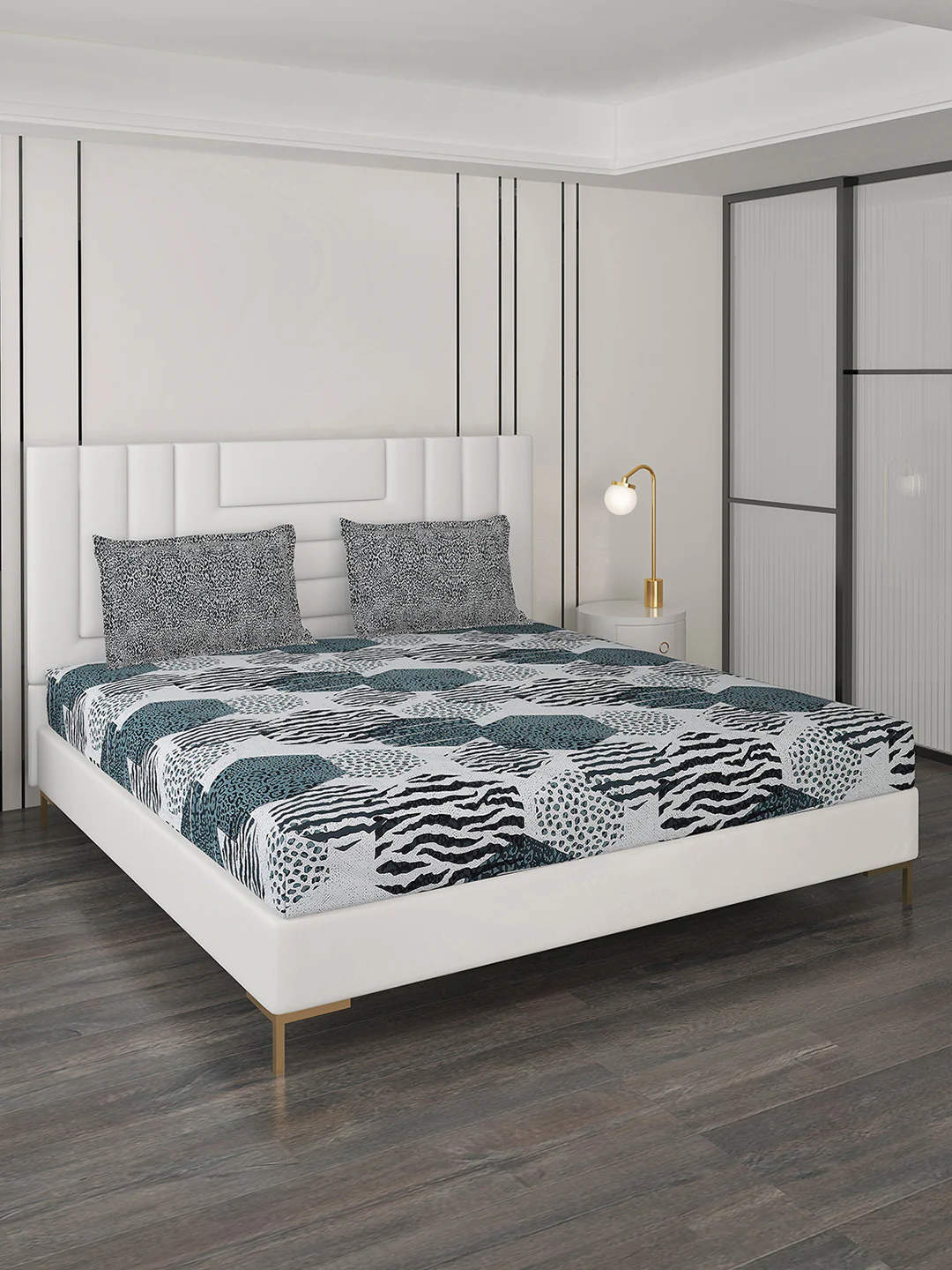 144 TC Cotton Double Bedsheet with 2 Pillow Covers - Image 2