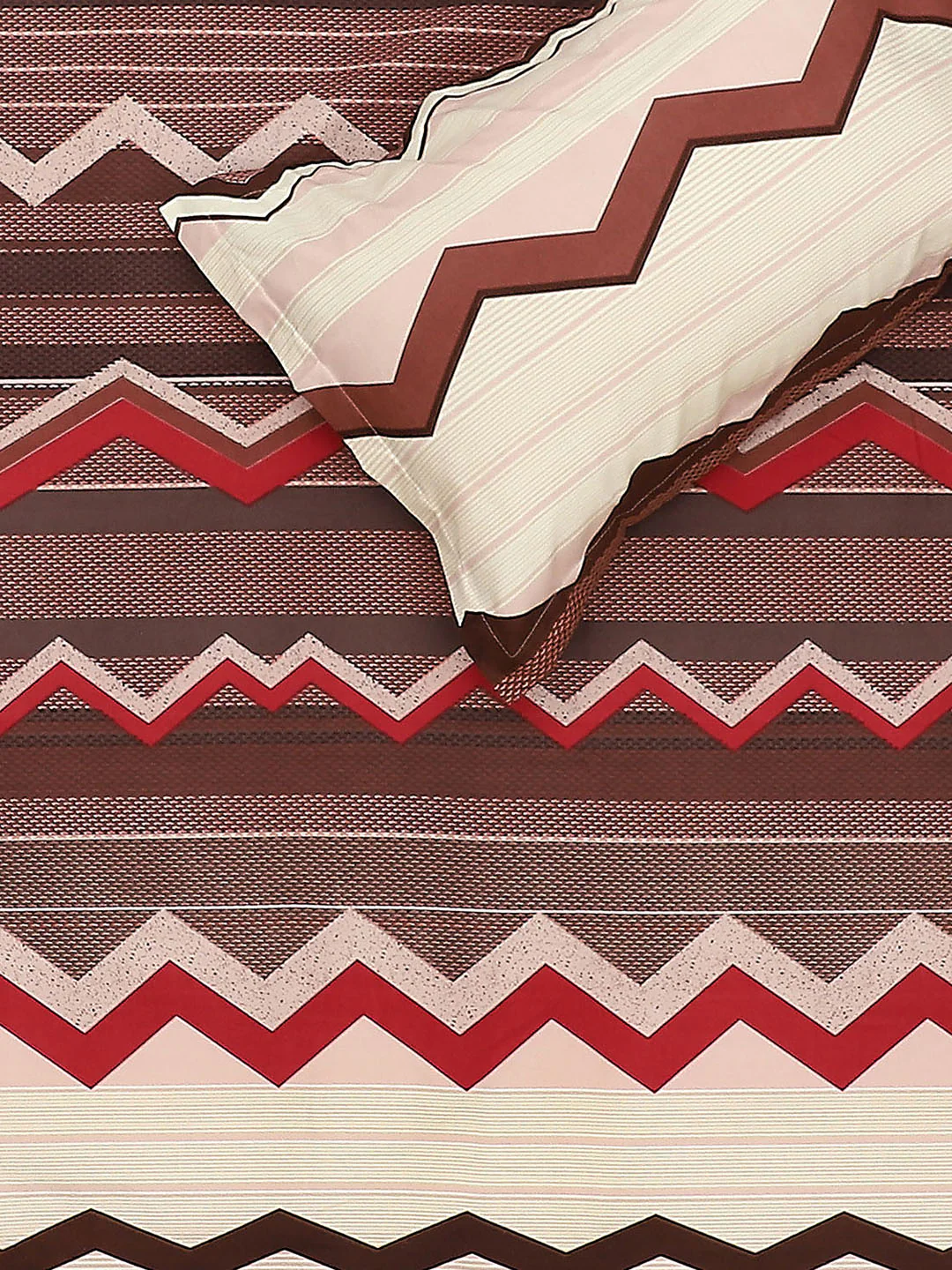 145 GSM Polyester Double Bed Bedsheet with 2 Pillow Covers - Image 6