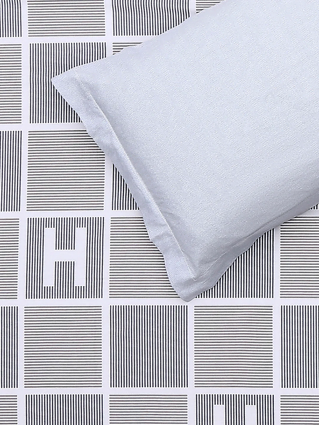 210 TC Cotton Double Bed 1 Bedsheet with 2 Pillow Covers (Ramona) - Image 5