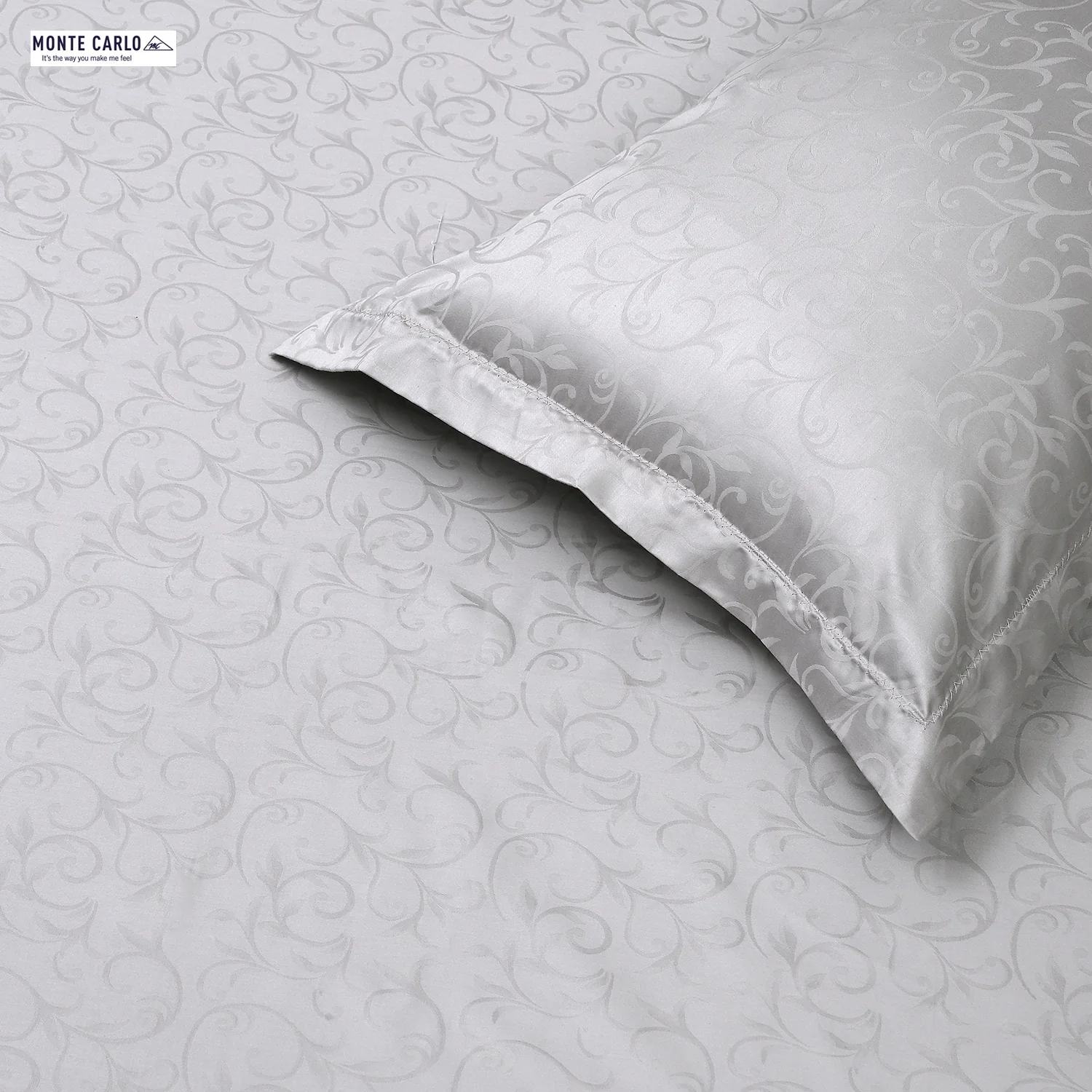 400 TC Cotton Double Bedsheet with 2 Pillow Covers - Image 5