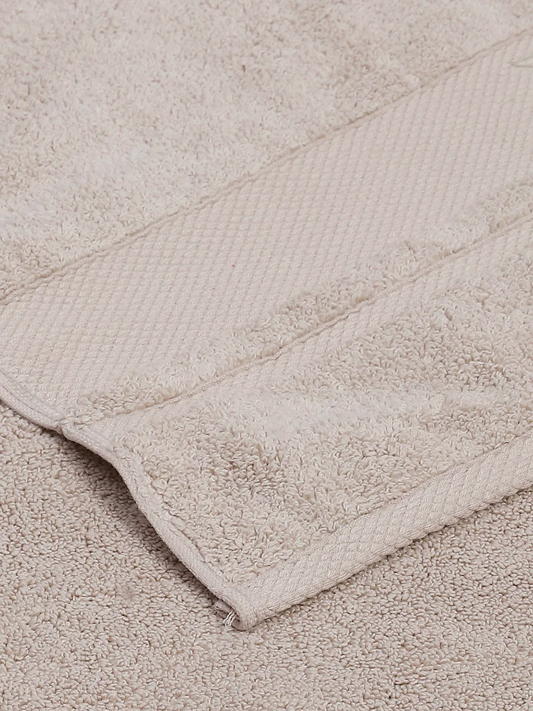 Beige Cotton Solid 650 GSM Bath Towel (Eusapia) - Image 4