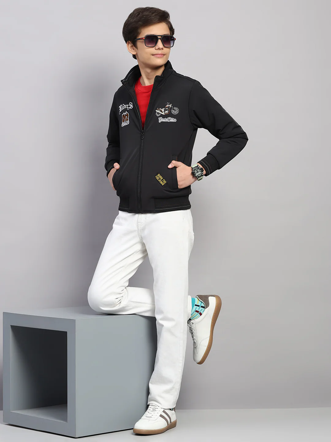 Boys Black Embroidered Collar Full Sleeve Jacket - Image 2