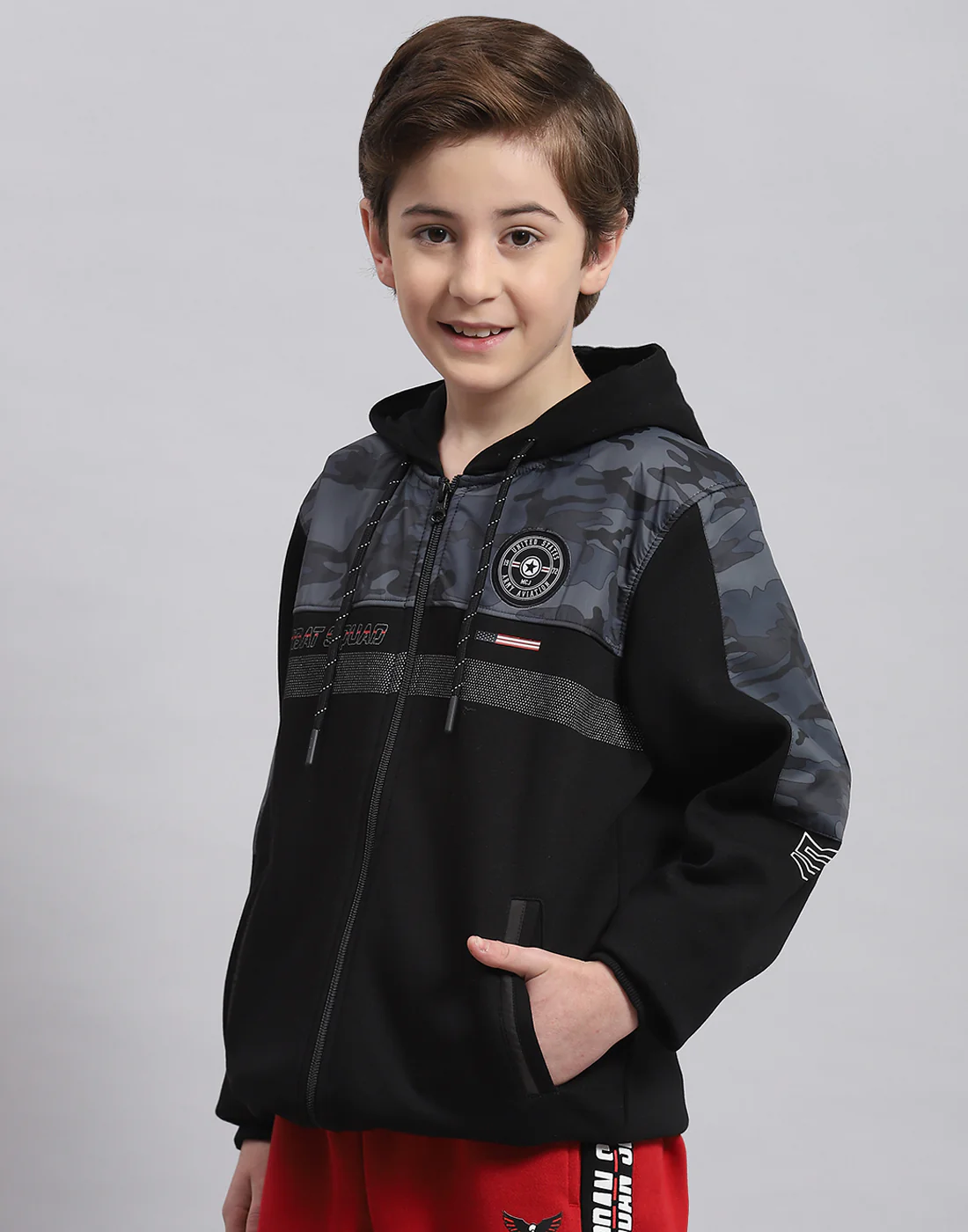 Boys Black Printed Hooded Full Sleeve Sweatshirt - Image 3