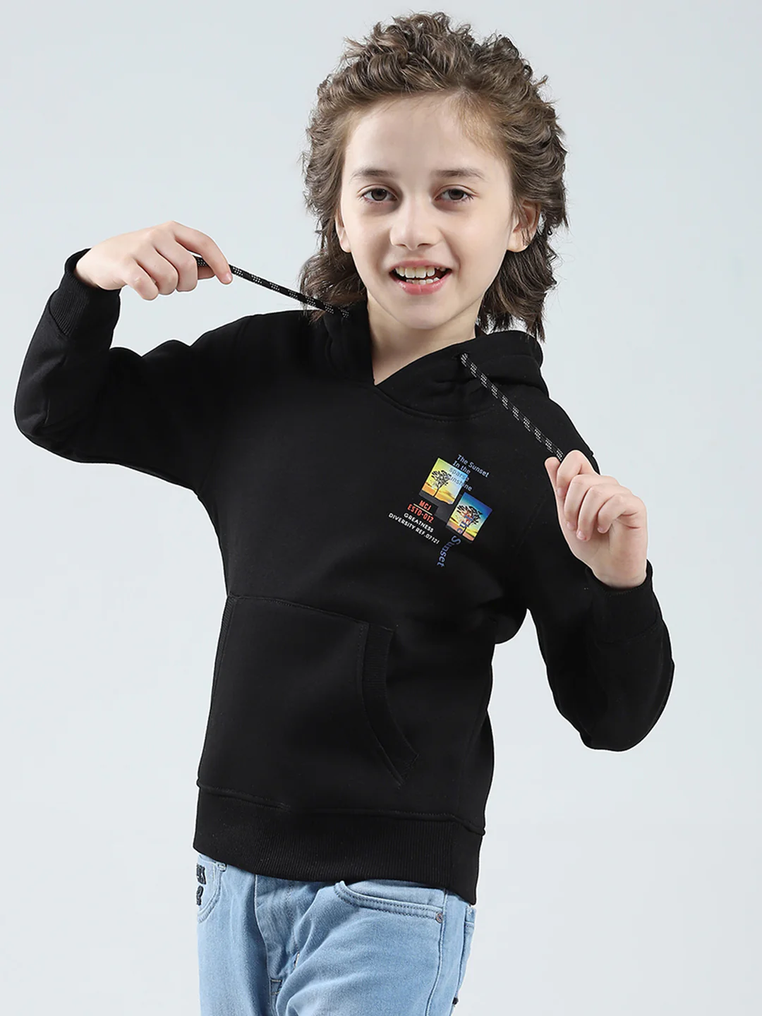Boys Black Printed Hooded Full Sleeve Sweatshirt - Image 3