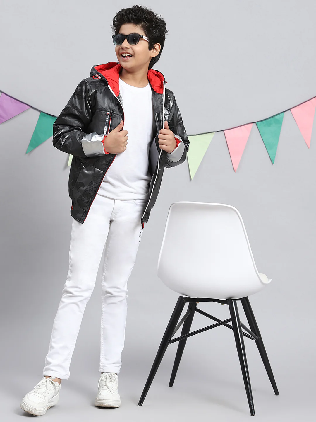 Boys Black Printed Jacket - Image 5