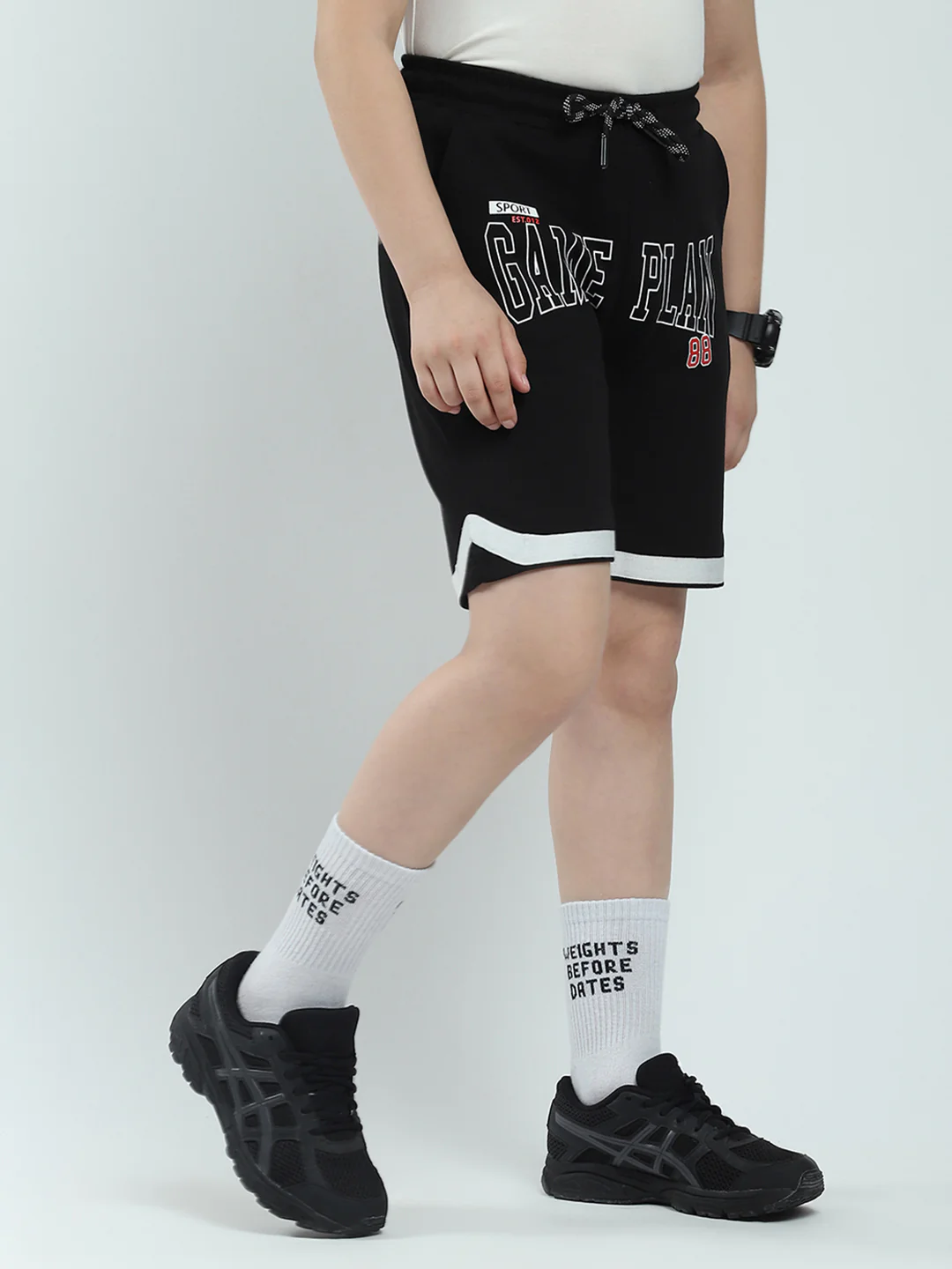 Boys Black Printed Regular Fit Bermuda - Image 4