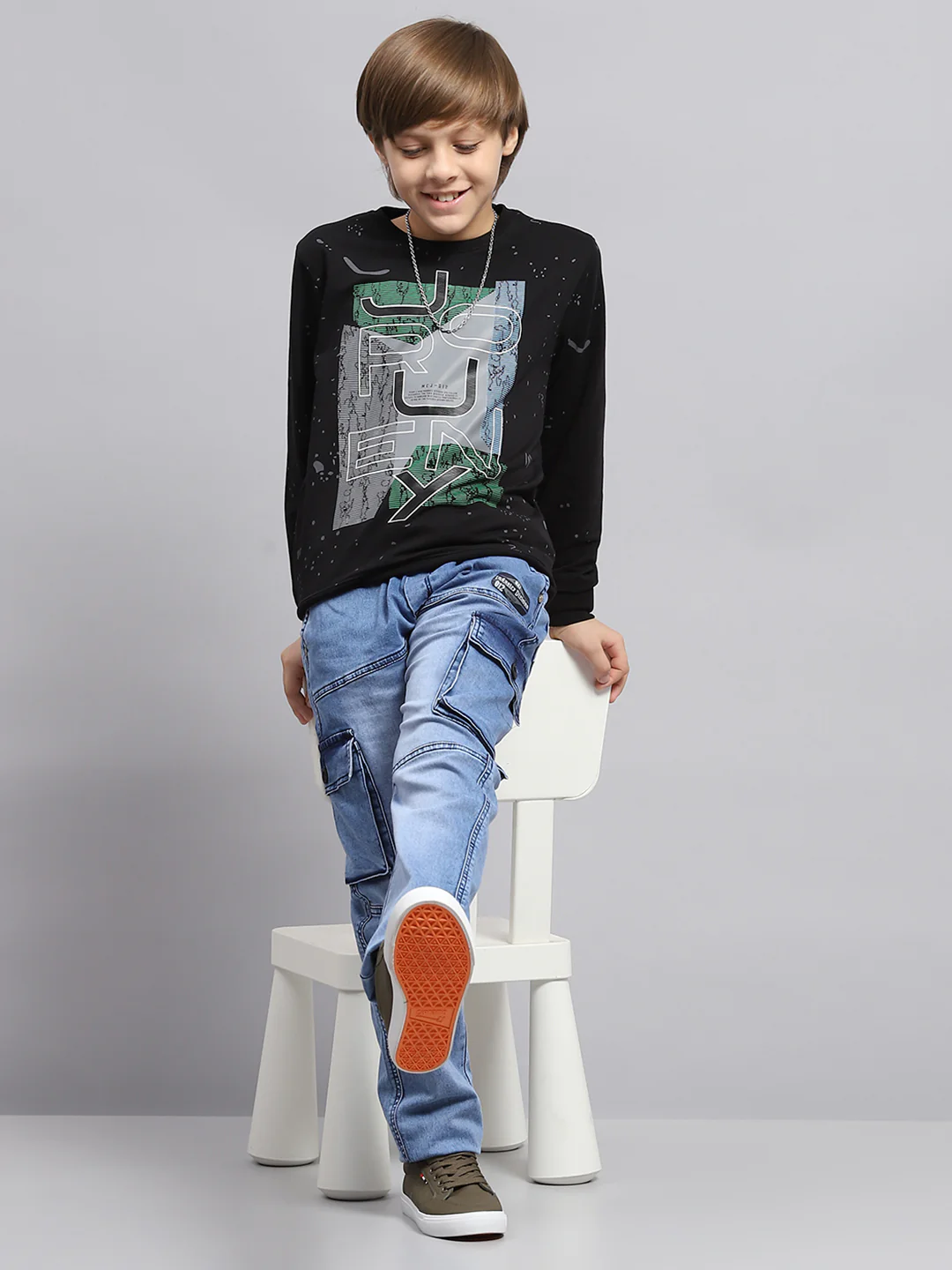 Boys Black Printed Round Neck Full Sleeve Sweatshirt - Image 2