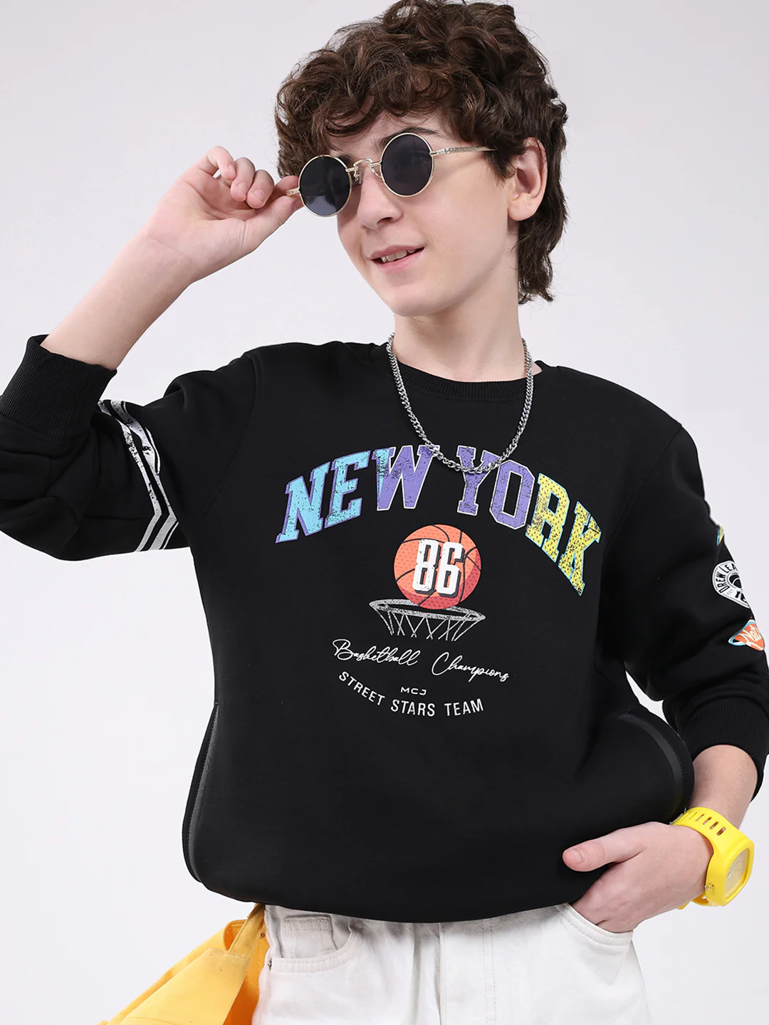Boys Black Printed Round Neck Full Sleeve Sweatshirt - Image 6