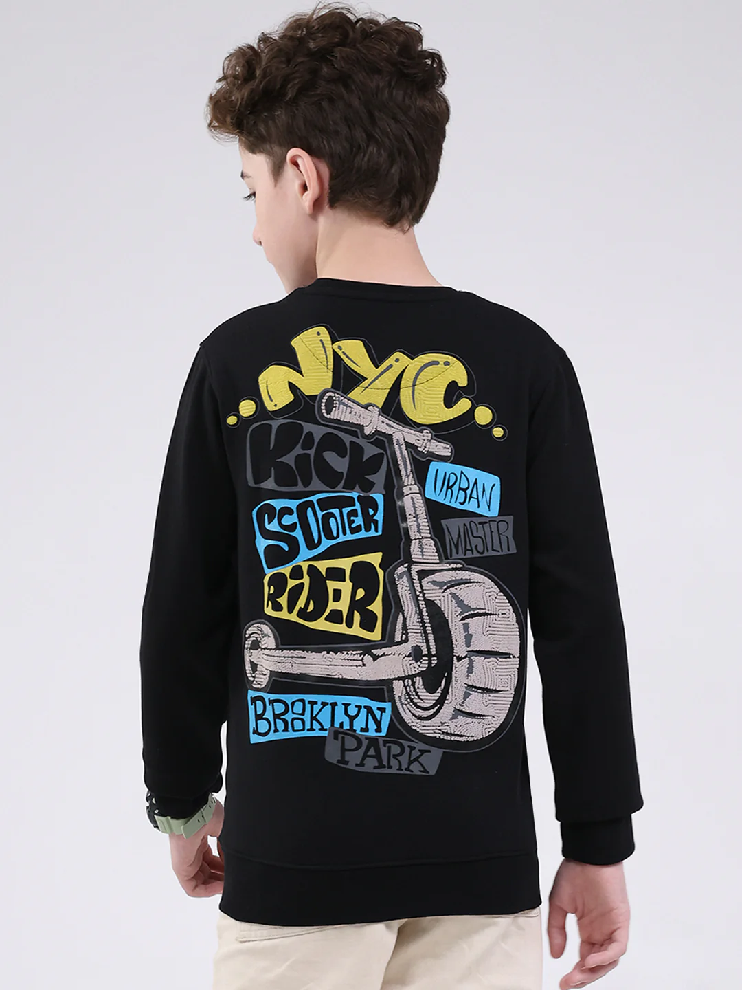 Boys Black Printed Round Neck Full Sleeve Sweatshirt - Image 5