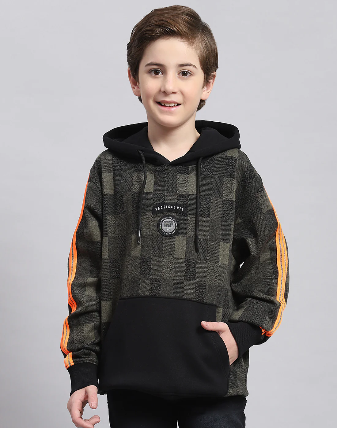 Boys Black Self Design Hooded Full Sleeve Sweatshirt - Image 2