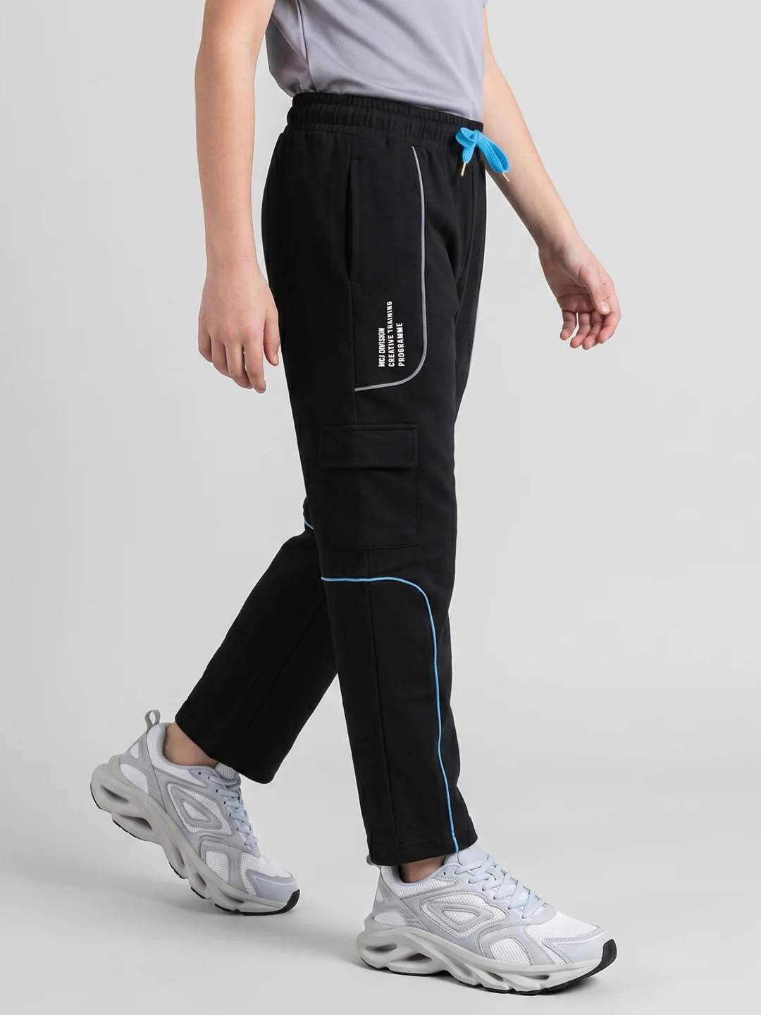 Boys Black Solid Regular Fit Lower - Image 2