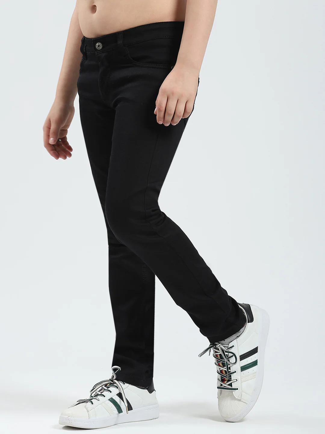 Boys Black Solid Slim Fit Denim - Image 2