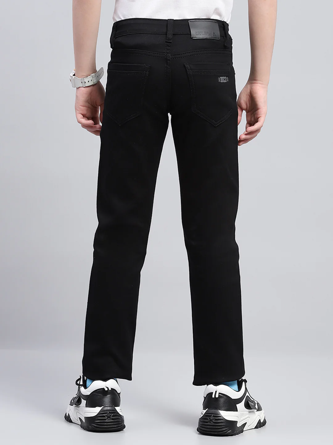 Boys Black Solid Straight Fit Denim - Image 5