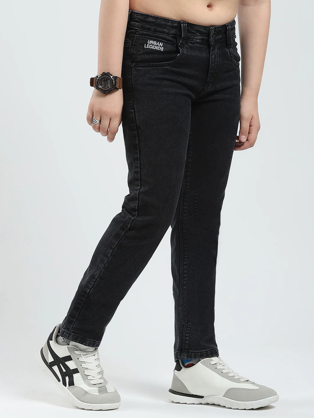 Boys Black Solid Straight Fit Denim - Image 4