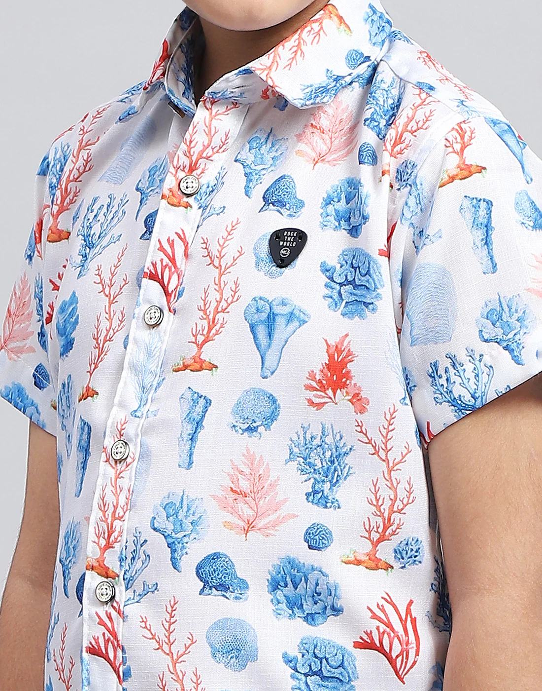 Boys Blue Printed Collar Neck Half Sleeve Bermuda Set - Image 7