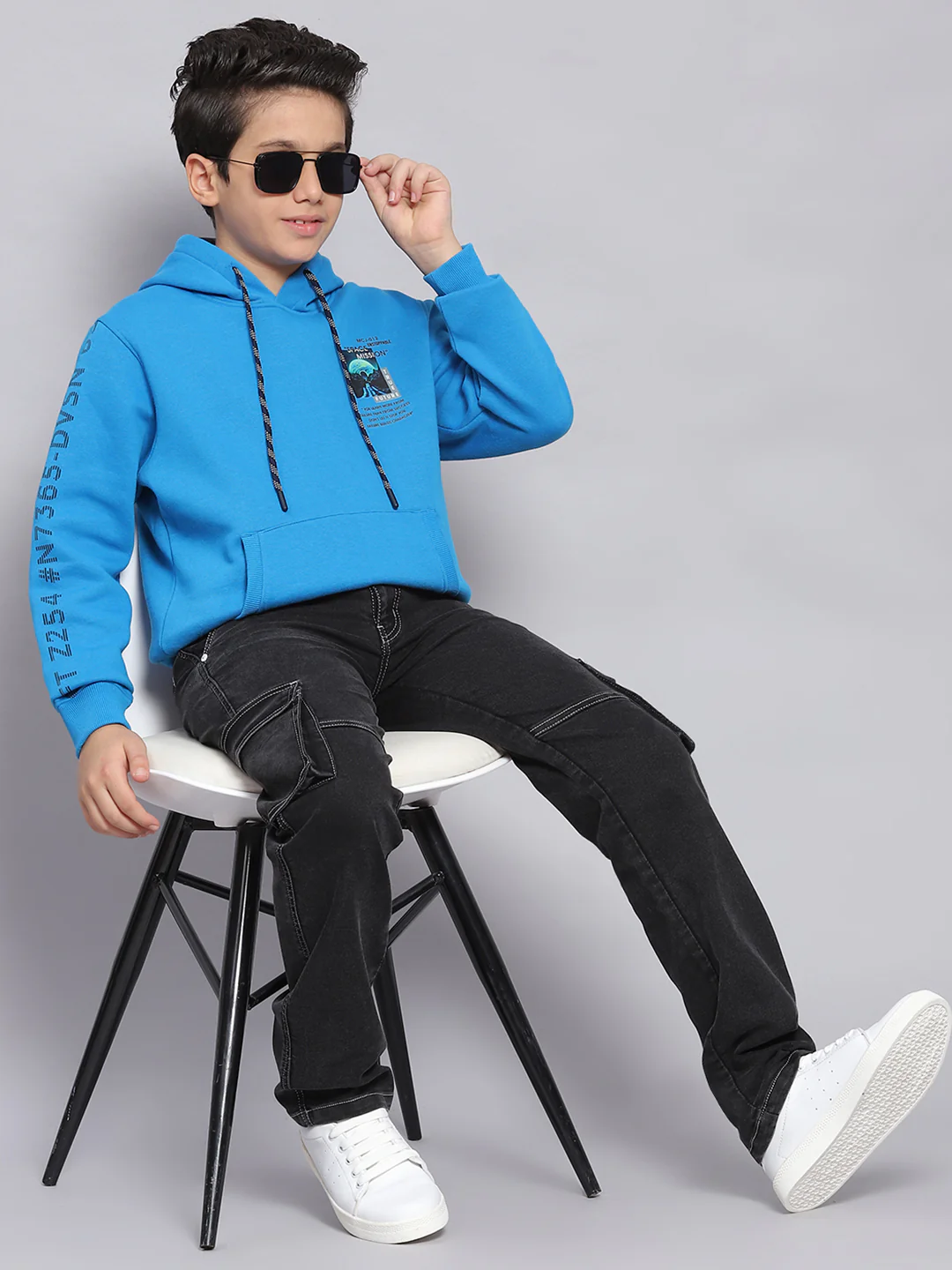Boys Blue Printed Hooded Full Sleeve Sweatshirt - Image 2