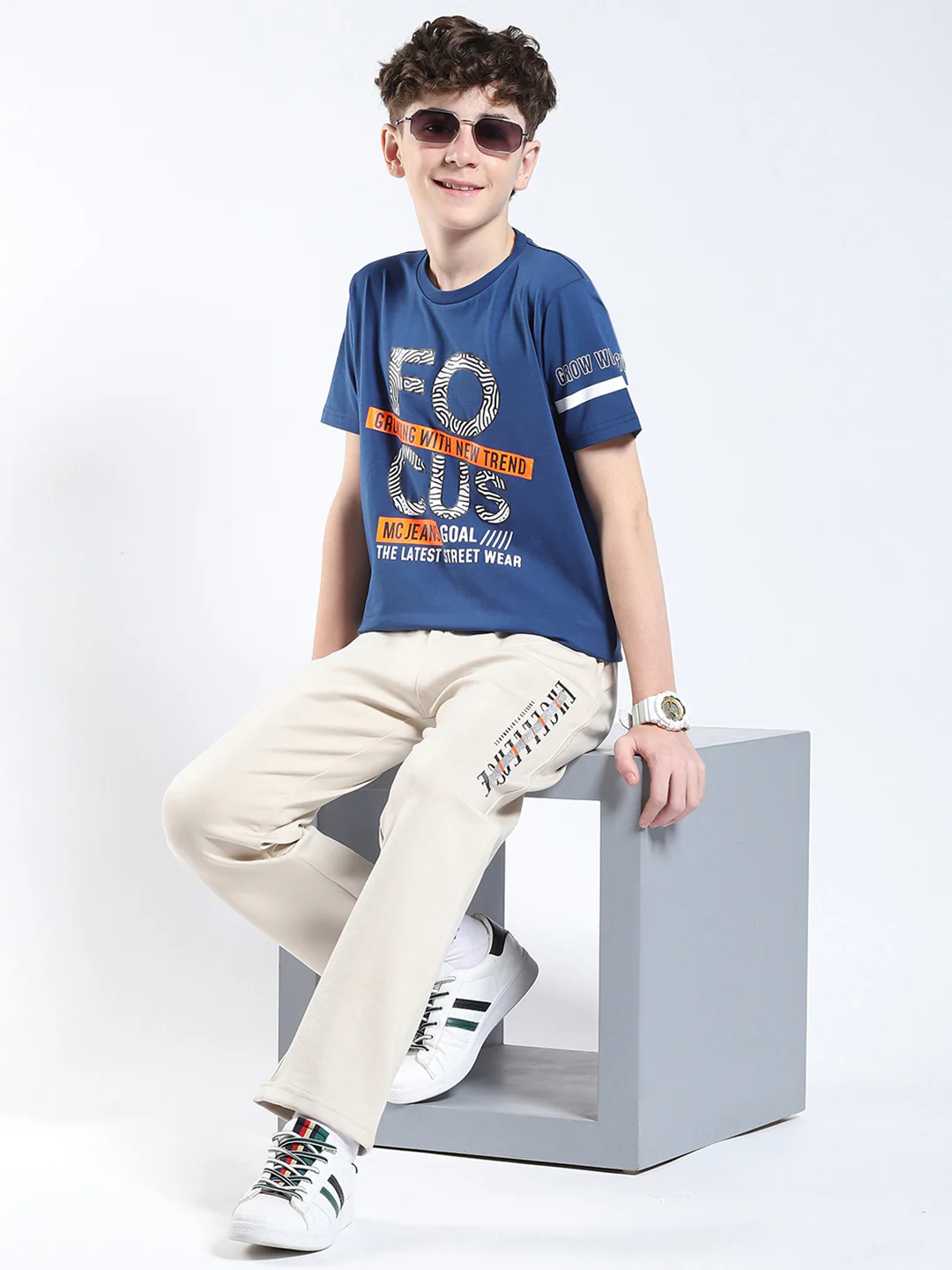 Boys Blue Printed Round Neck Half Sleeve T-Shirt - Image 2
