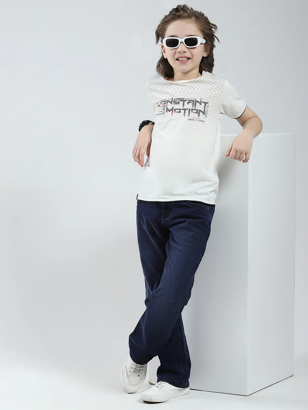 Boys Blue Solid Straight Fit Denim - Image 2