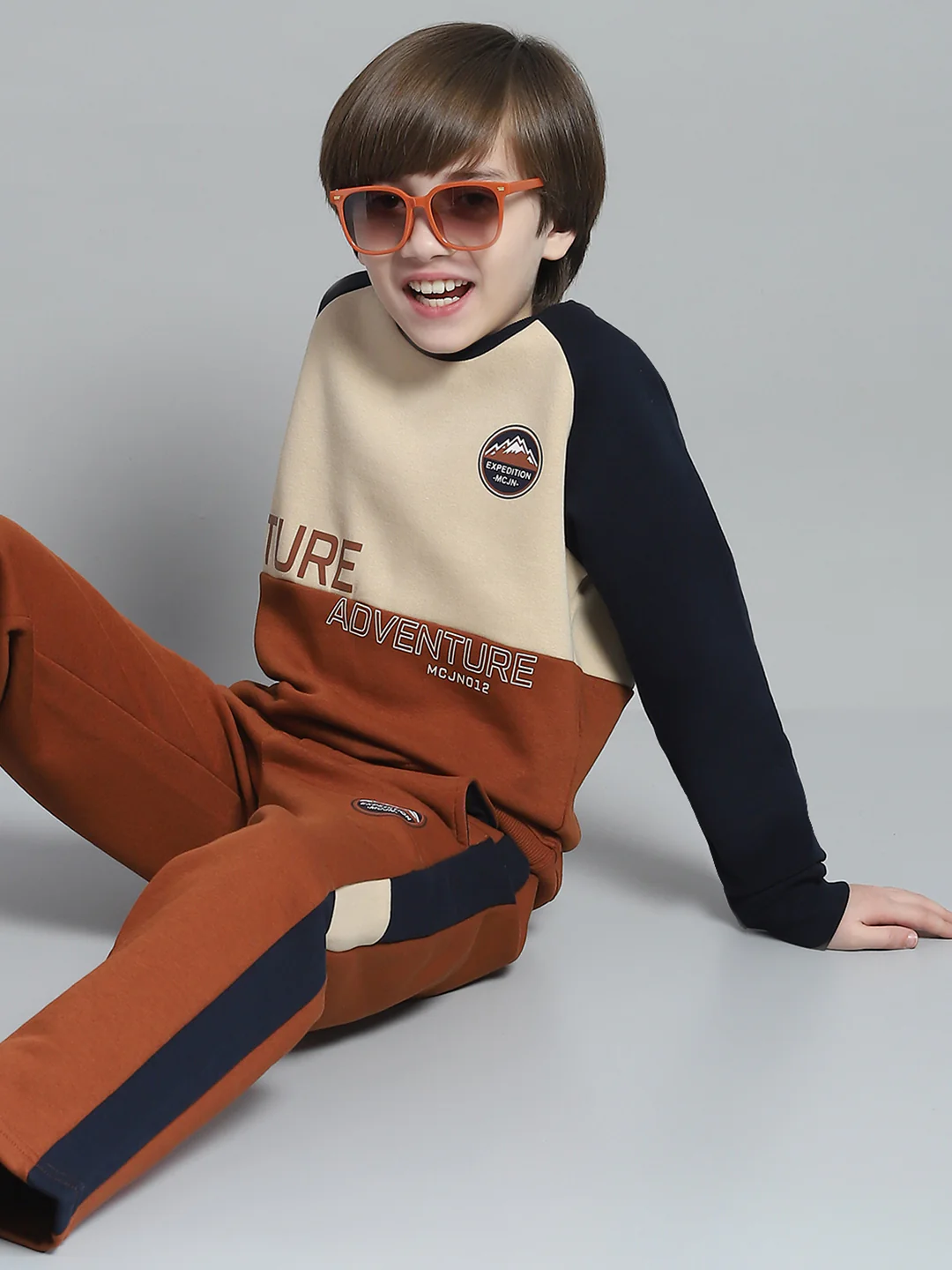Boys Brown Printed Round Neck Full Sleeve Tracksuit - Image 6