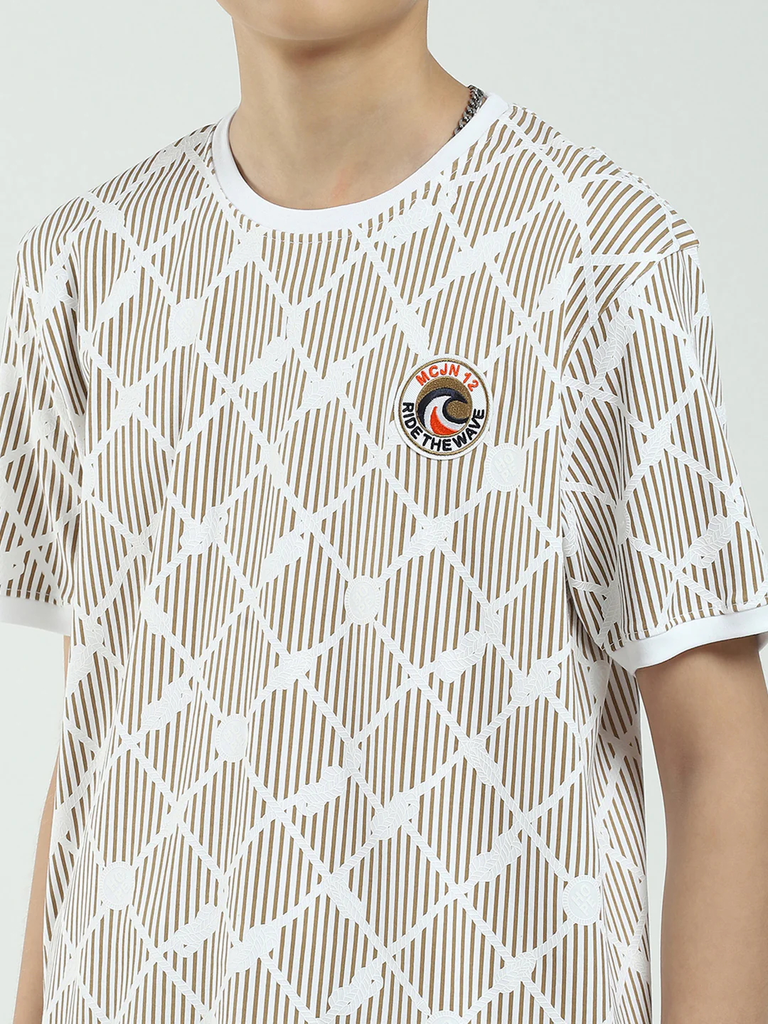 Boys Brown Printed Round Neck Half Sleeve Bermuda Set - Image 7