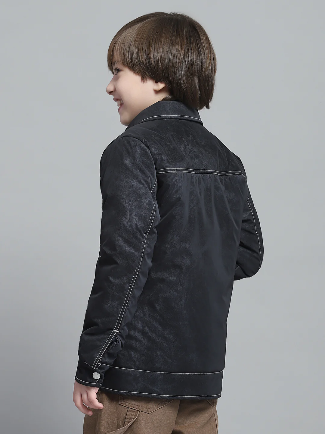 Boys Charcoal Solid Collar Full Sleeve Jacket - Image 5