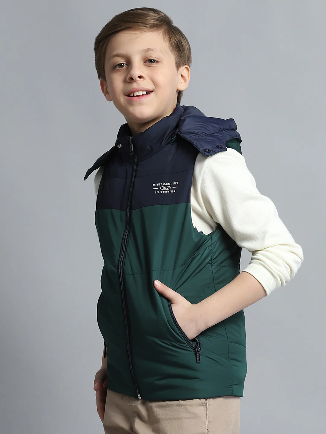 Boys Green Printed Detachable Hood Sleeveless Reversible Jacket - Image 3