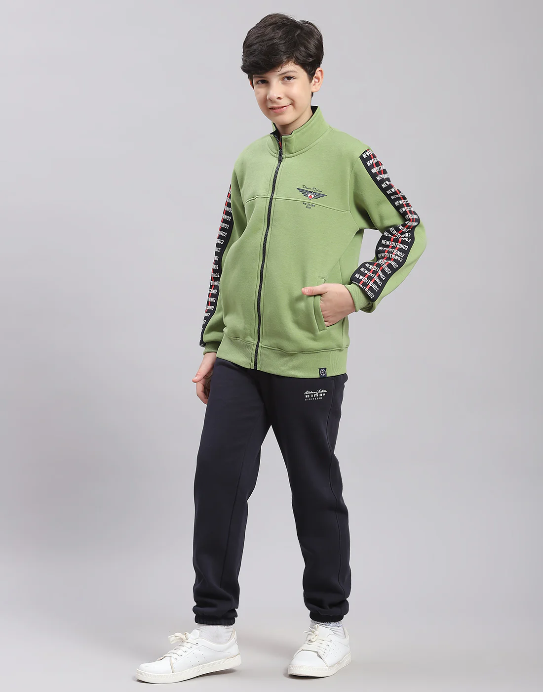 Boys Green Printed H Neck Full Sleeve Tracksuit - Image 3